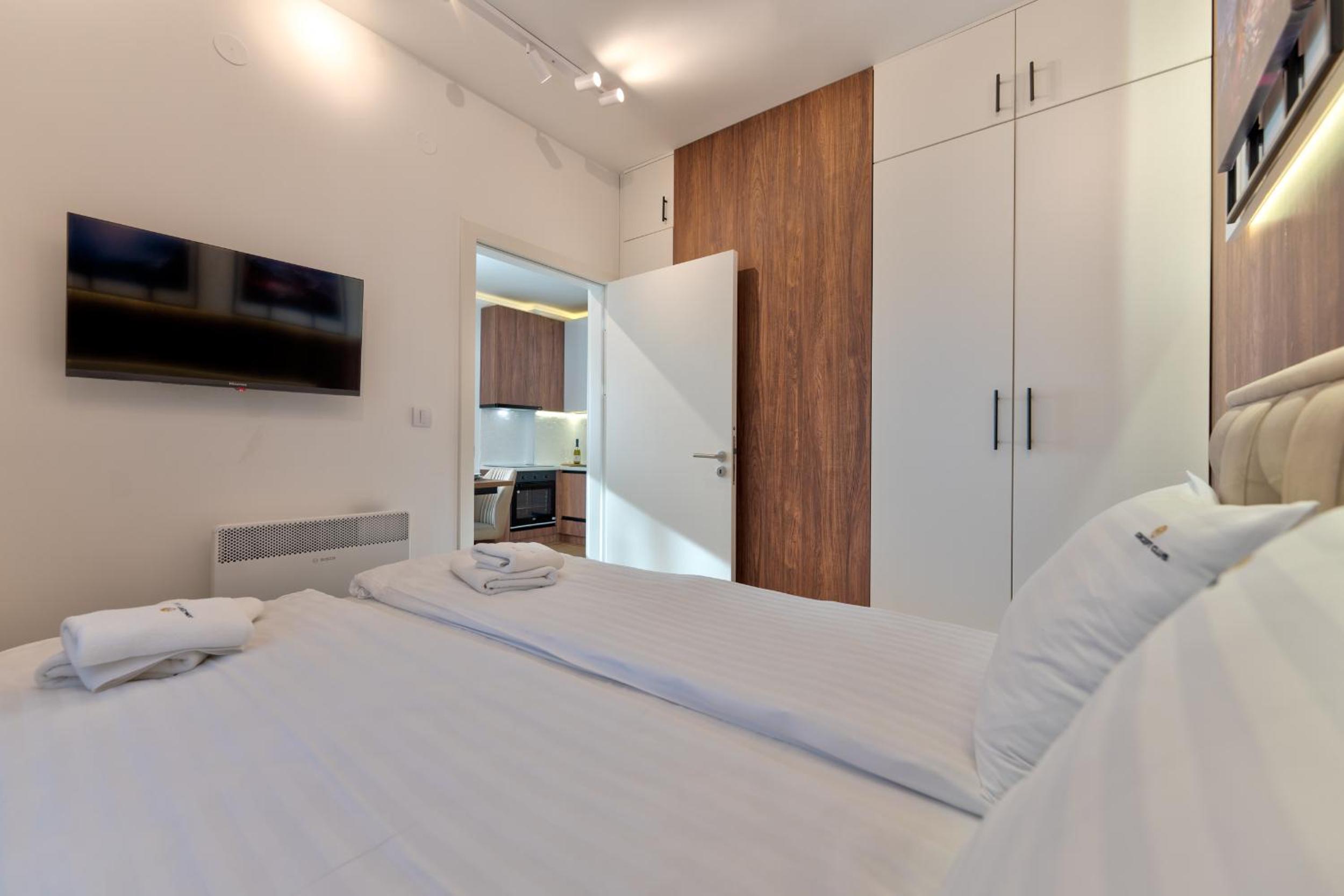 Lenika Apartments