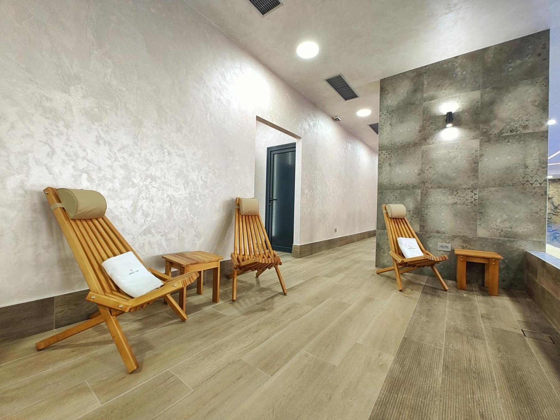 Lenika Apartments
