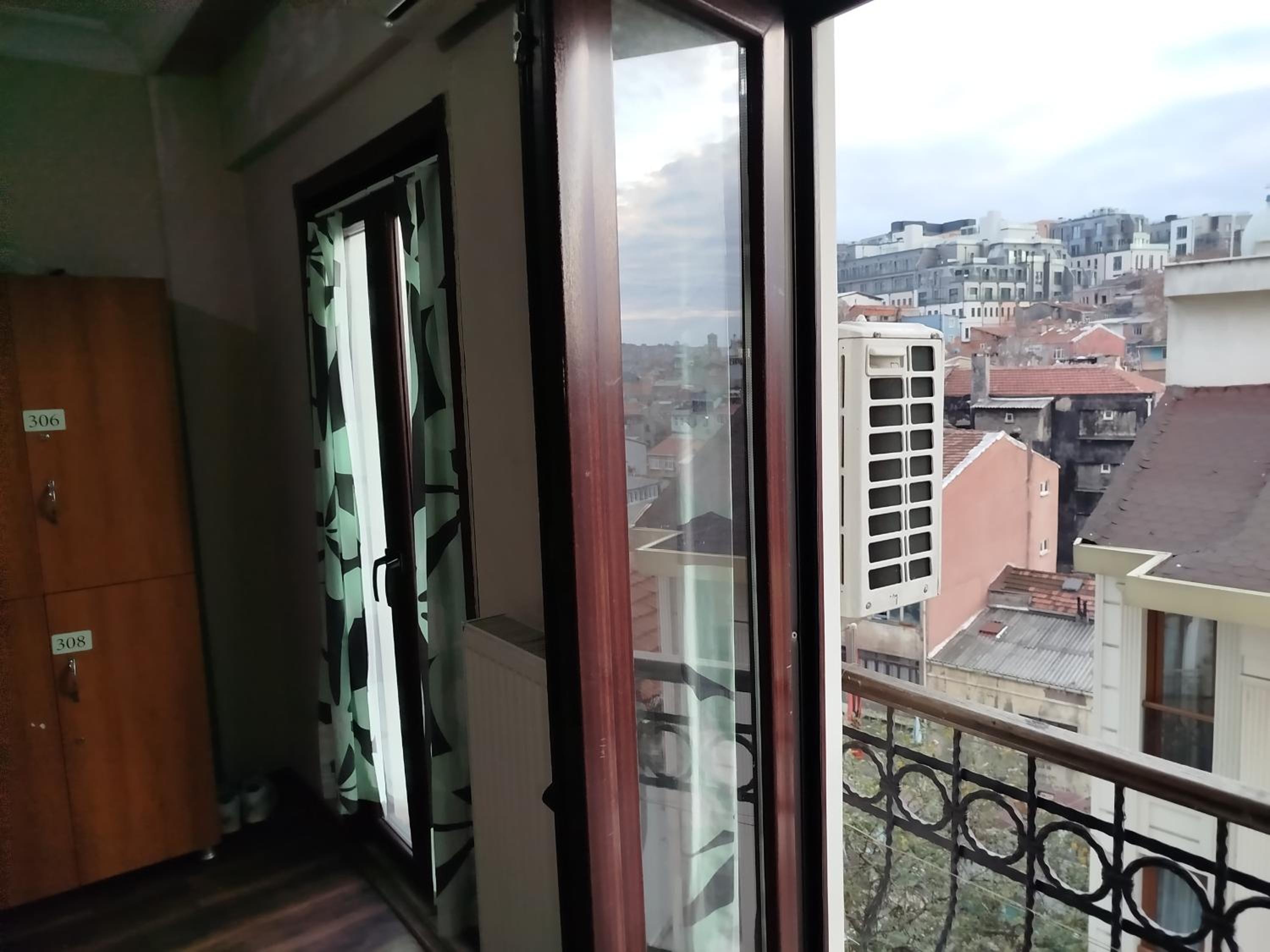 Taksim City ivy Hostel - Image 62