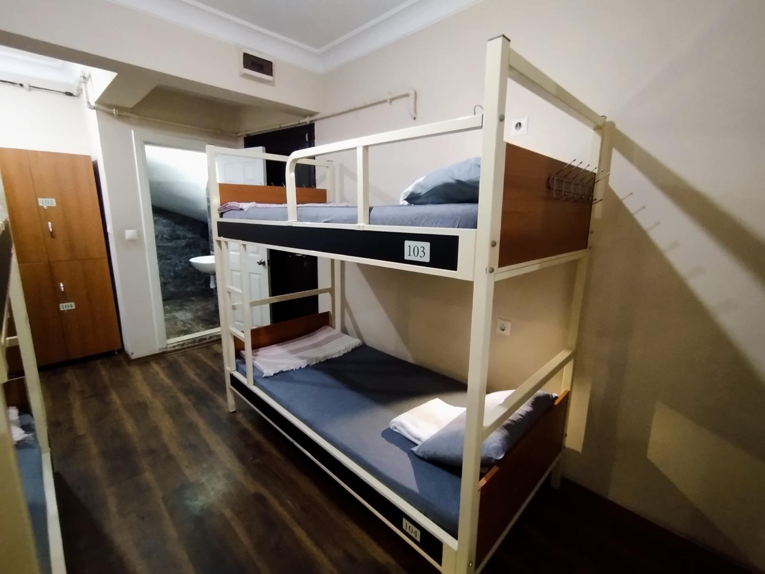 Taksim City ivy Hostel - Image 17