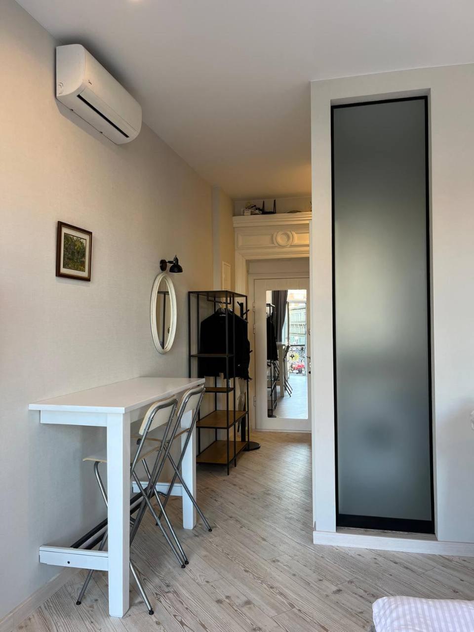 Lucky Apartmens in centre Lviv view 5