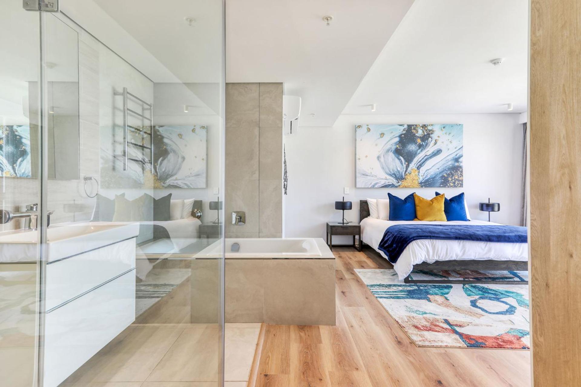 Always-Power Panoramic Mountain View Apartment