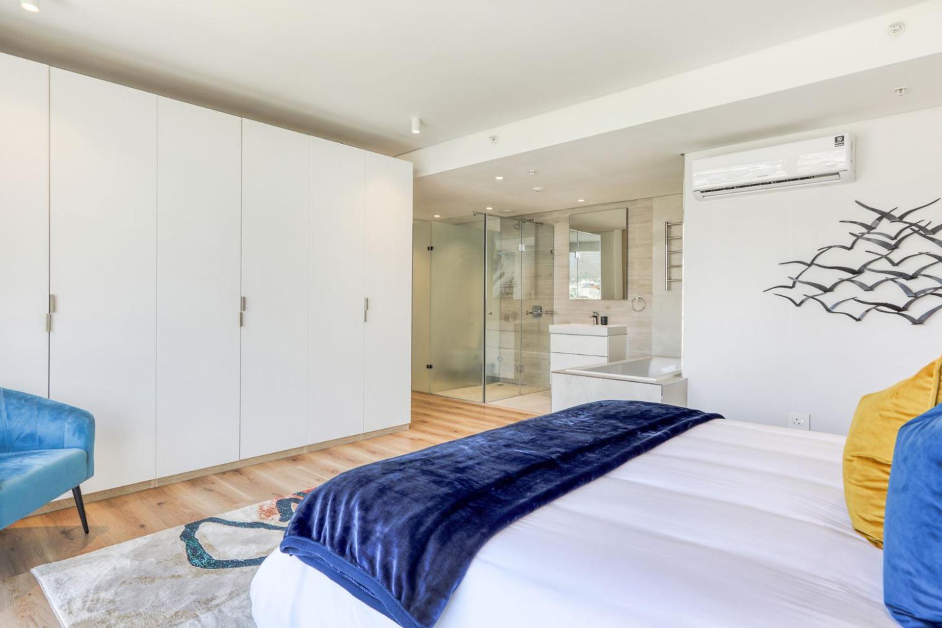 Always-Power Panoramic Mountain View Apartment
