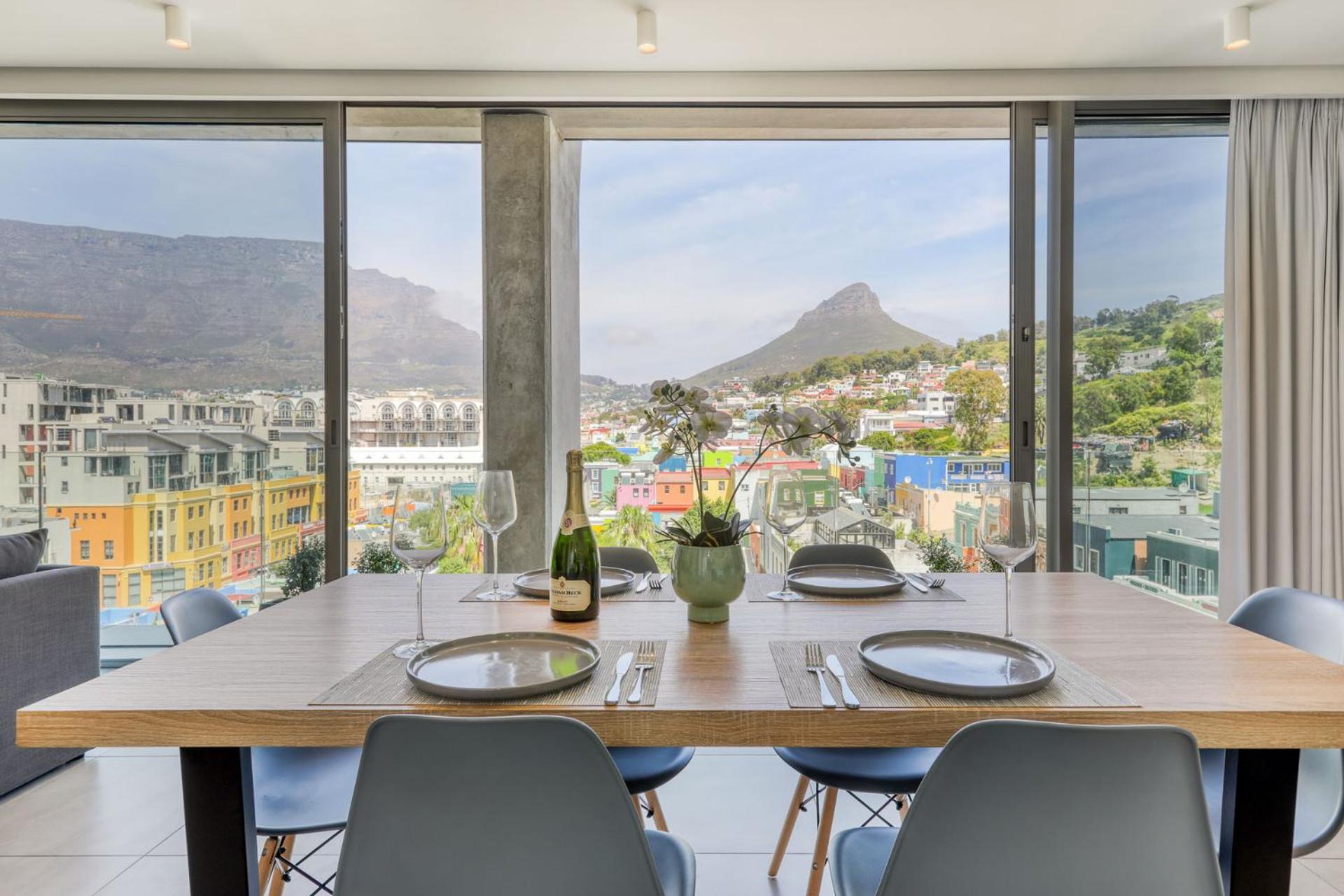 Always-Power Panoramic Mountain View Apartment