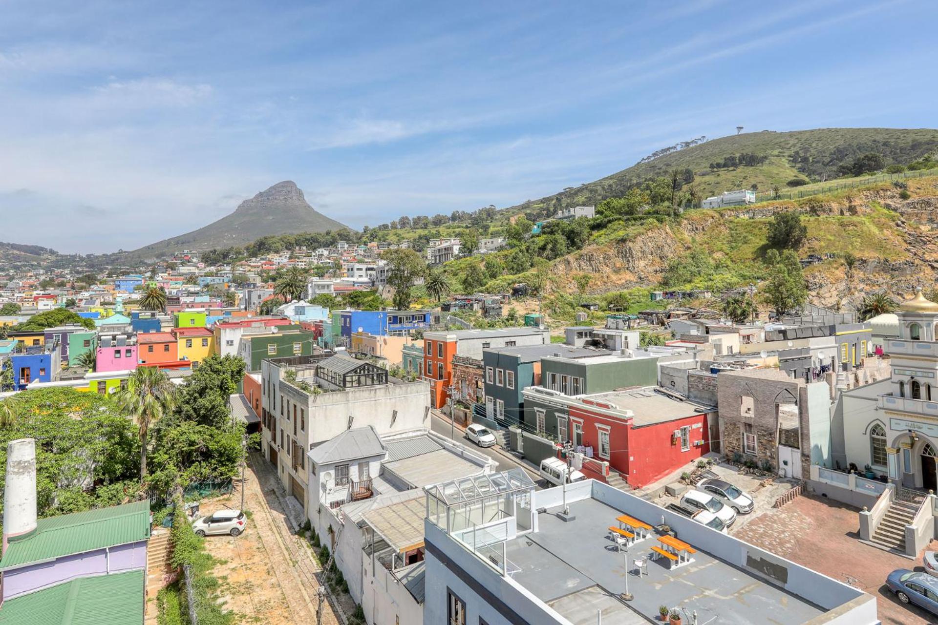 Always-Power Panoramic Mountain View Apartment