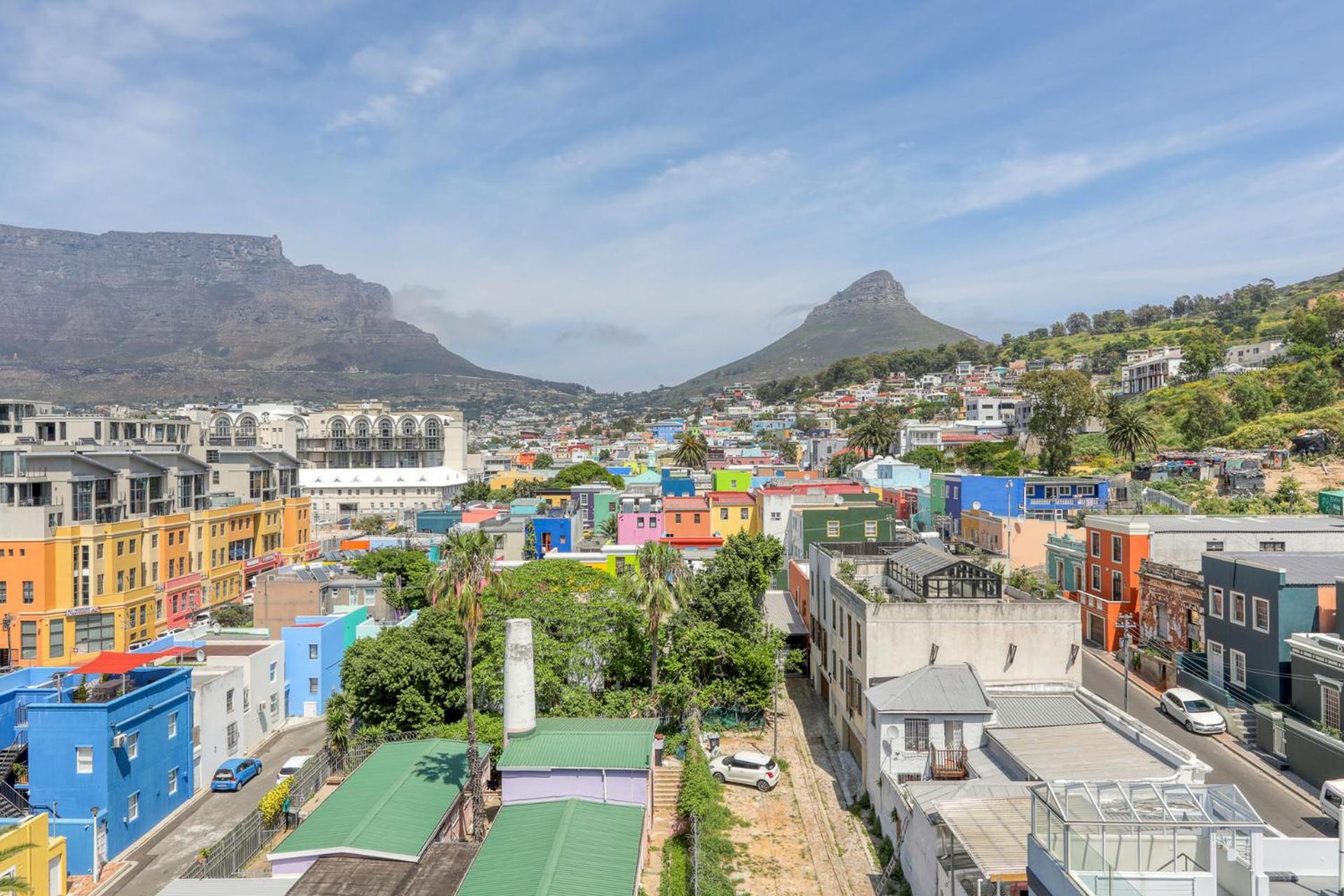 Always-Power Panoramic Mountain View Apartment