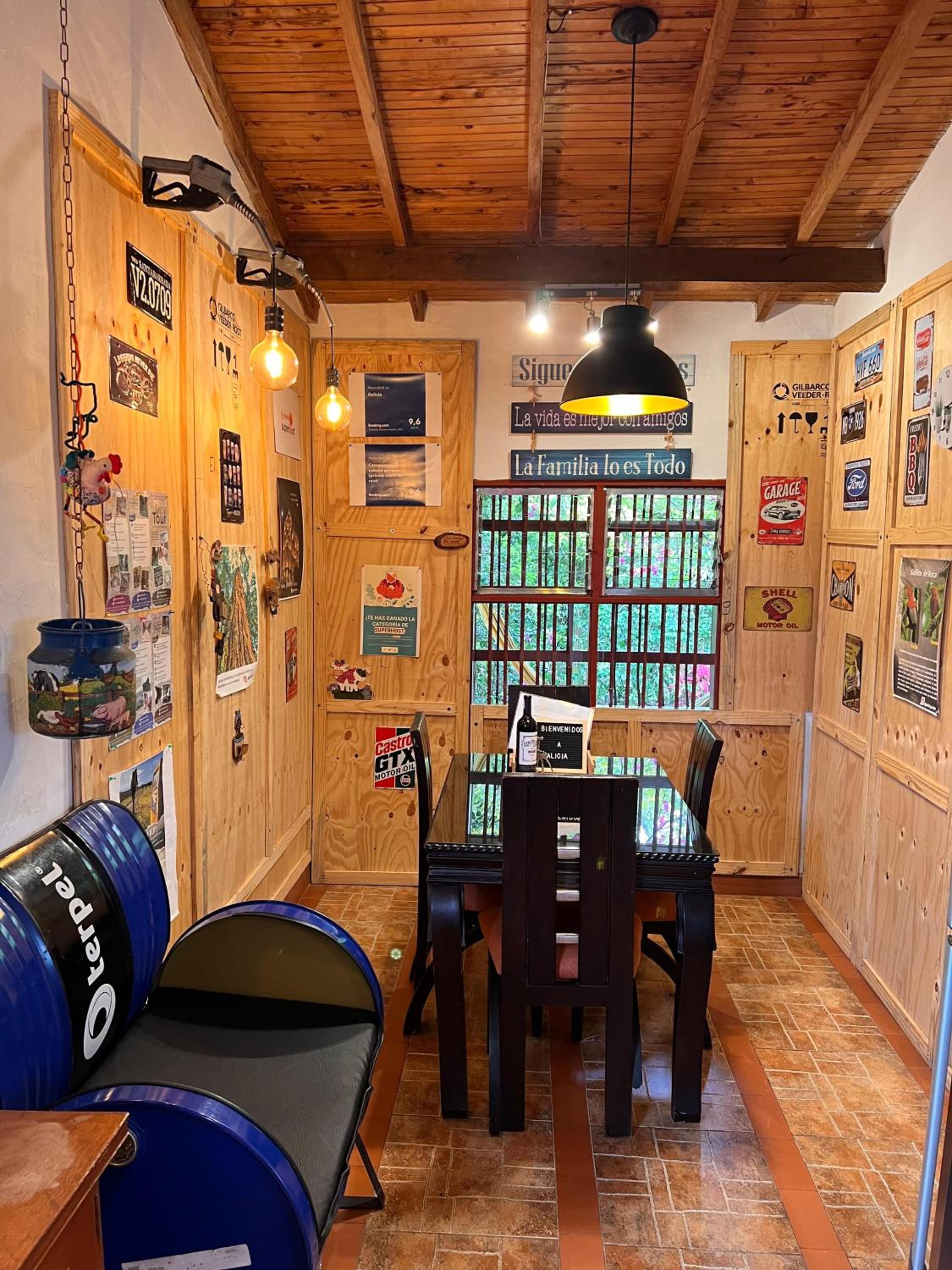Casa y cabaña campestres, 14 personas, vocación familiar y descanso