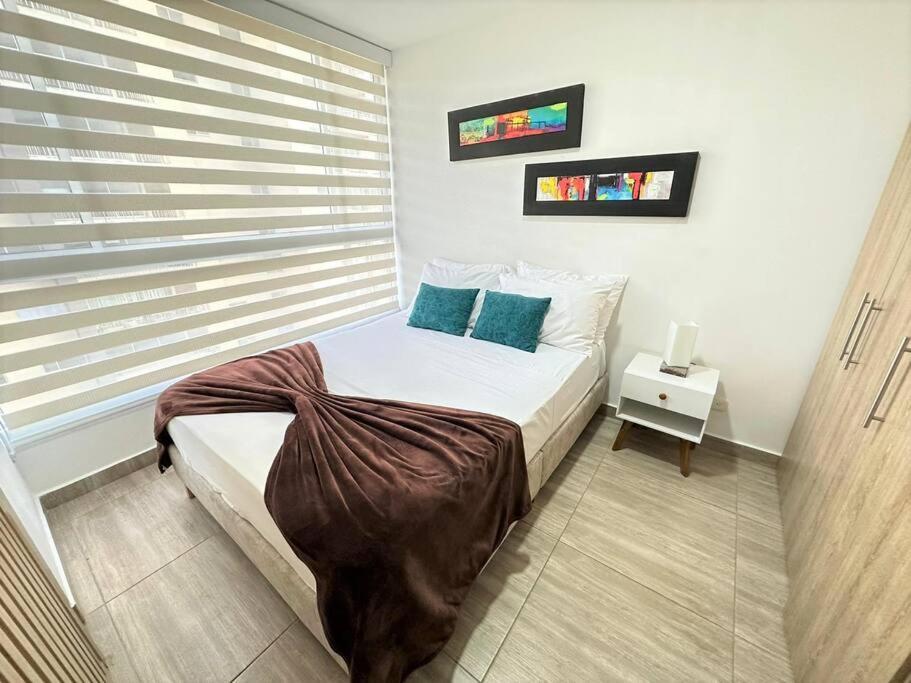 M510- Apartaestudio en Av19 Norte con parqueadero