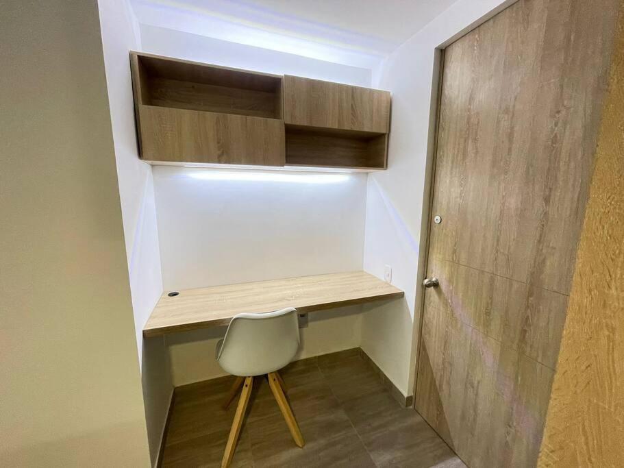M510- Apartaestudio en Av19 Norte con parqueadero