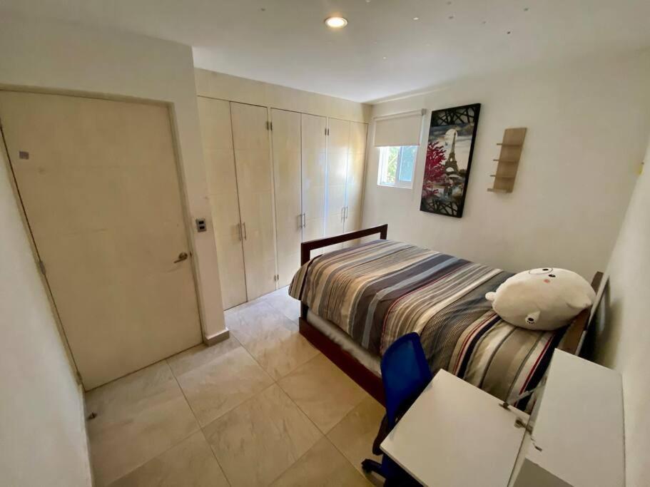 Photo 12