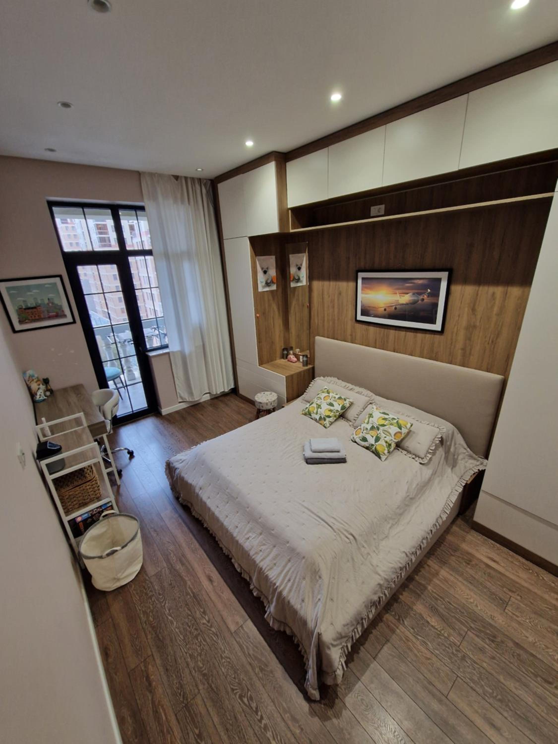Downtown Modern Apartment