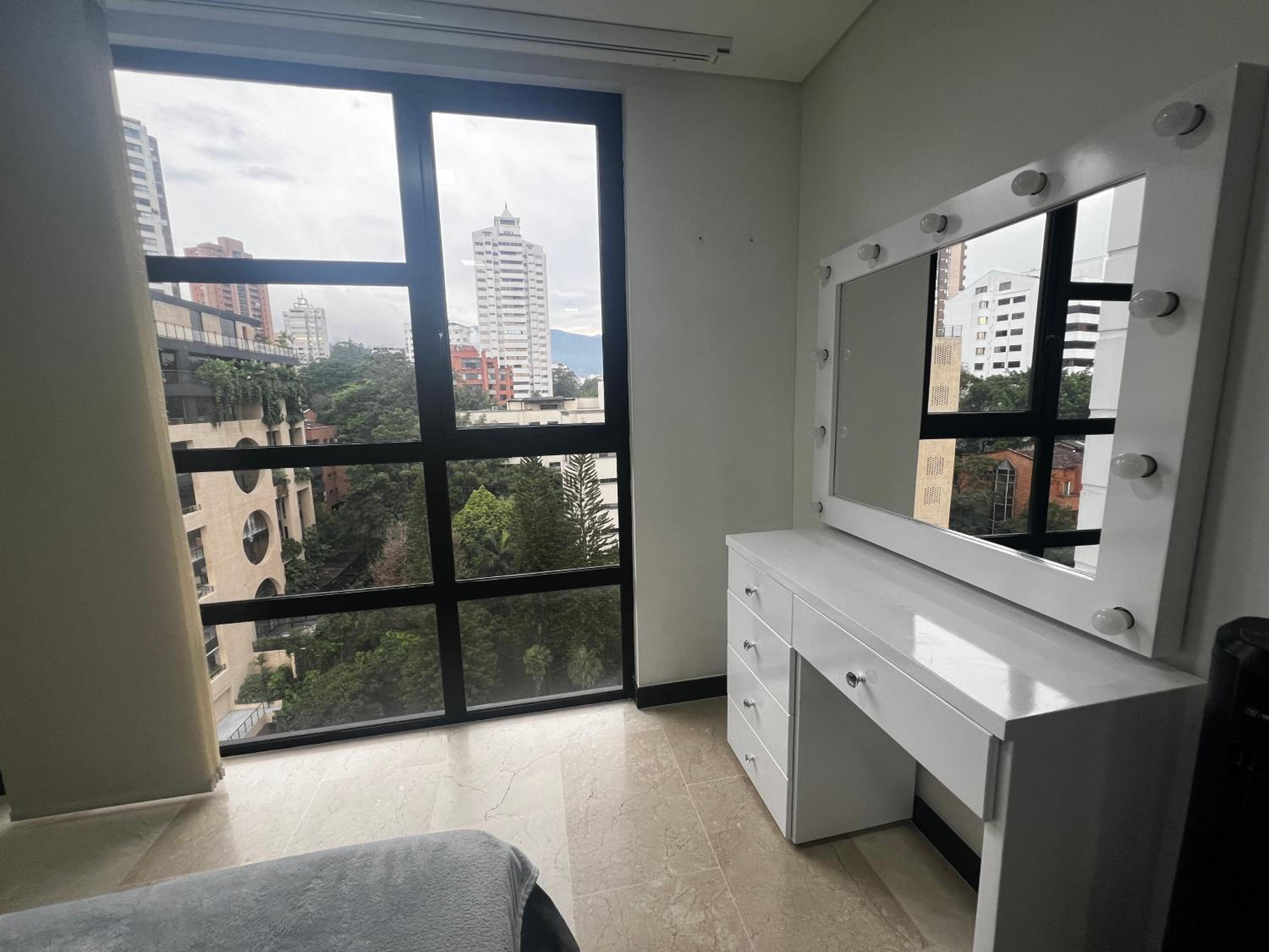 Modern Units Poblado with stunning view
