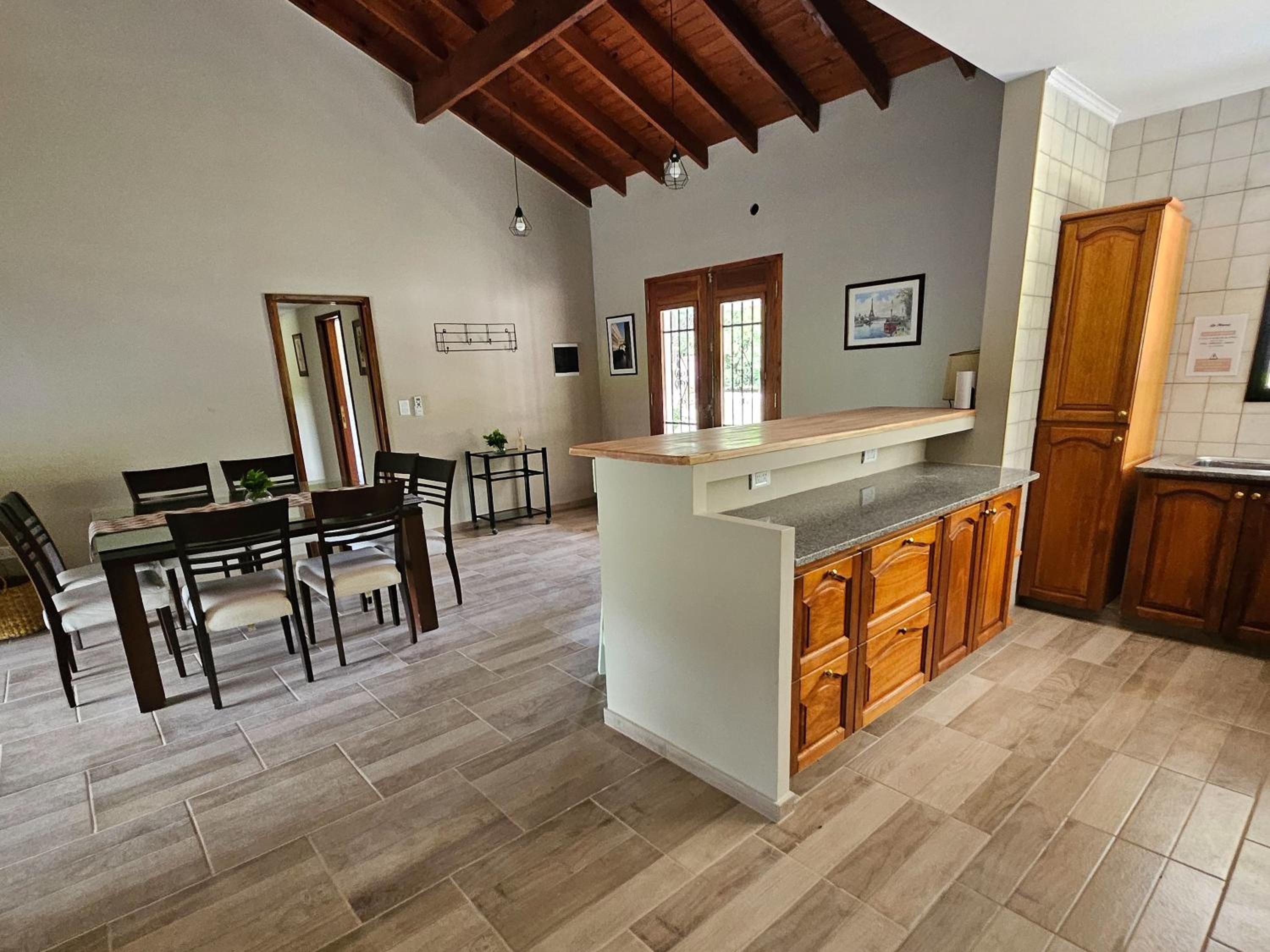 Refugio Natural, Casa de Campo para 10 en Barrio Privado