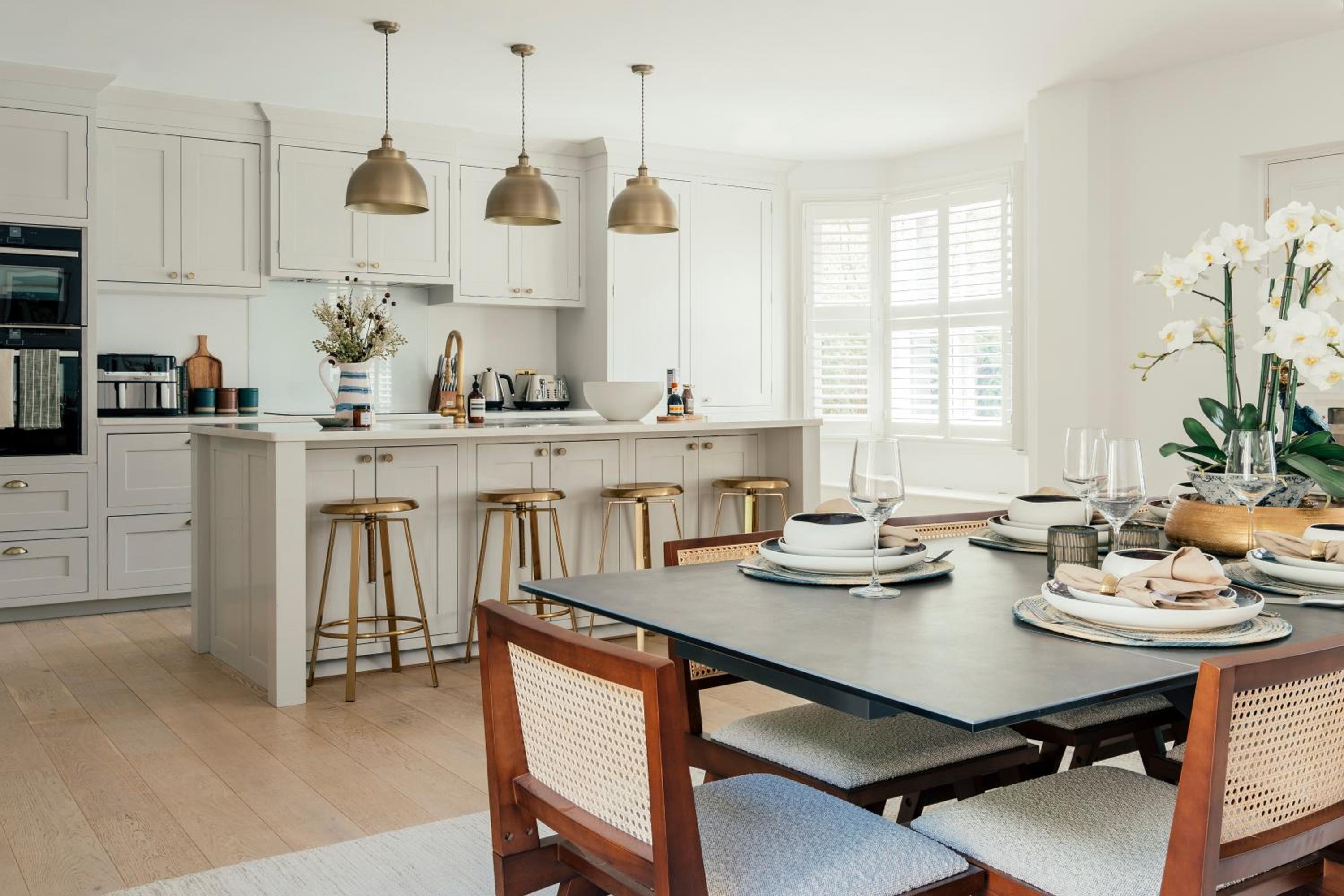 Luxury Fulham Townhouse with a Bar & Games Room