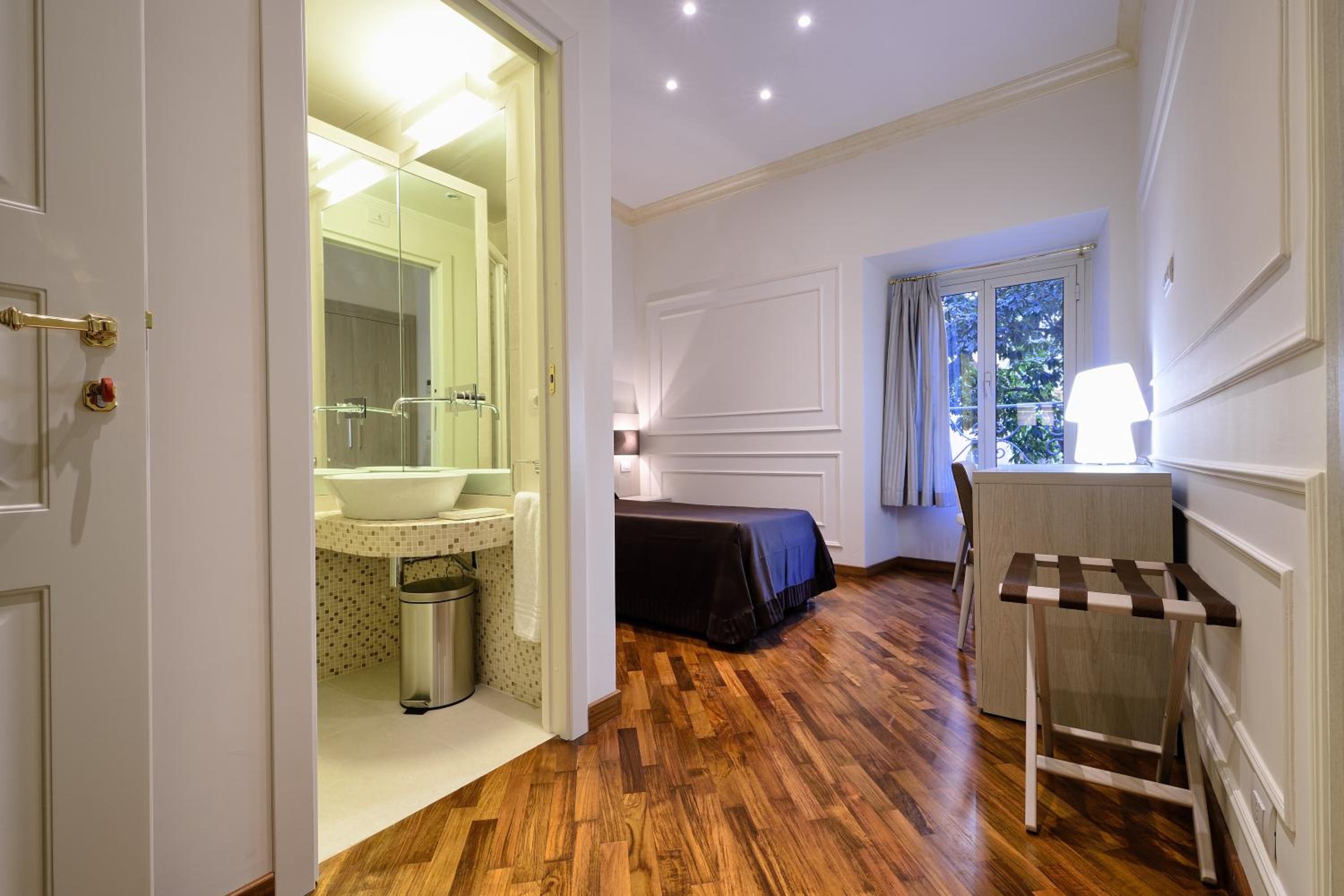hotel room
