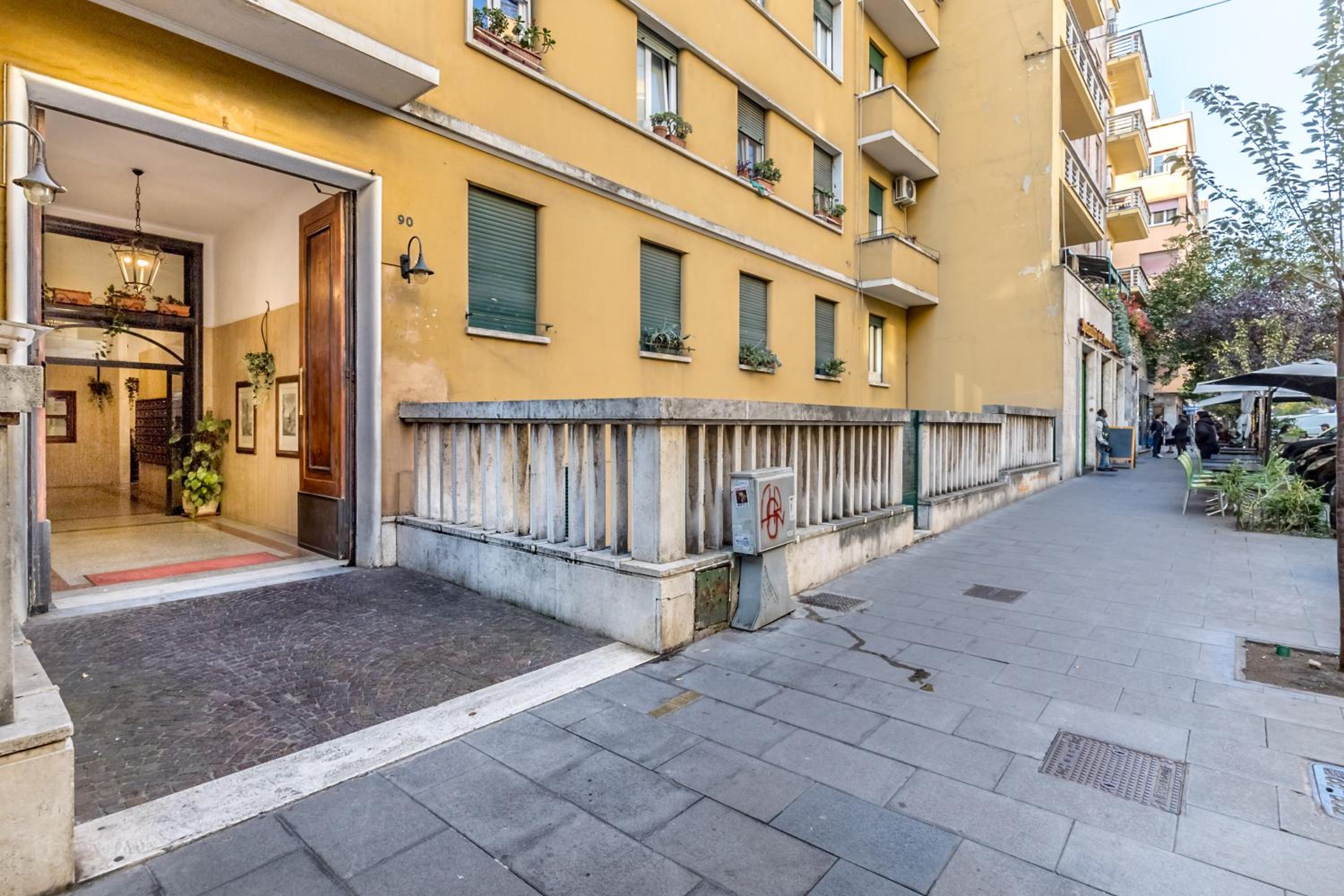 Sapienza Apt - Modern House in Piazza Bologna