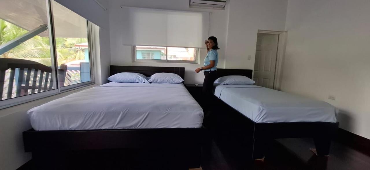 Hotel Marielos - Image 1