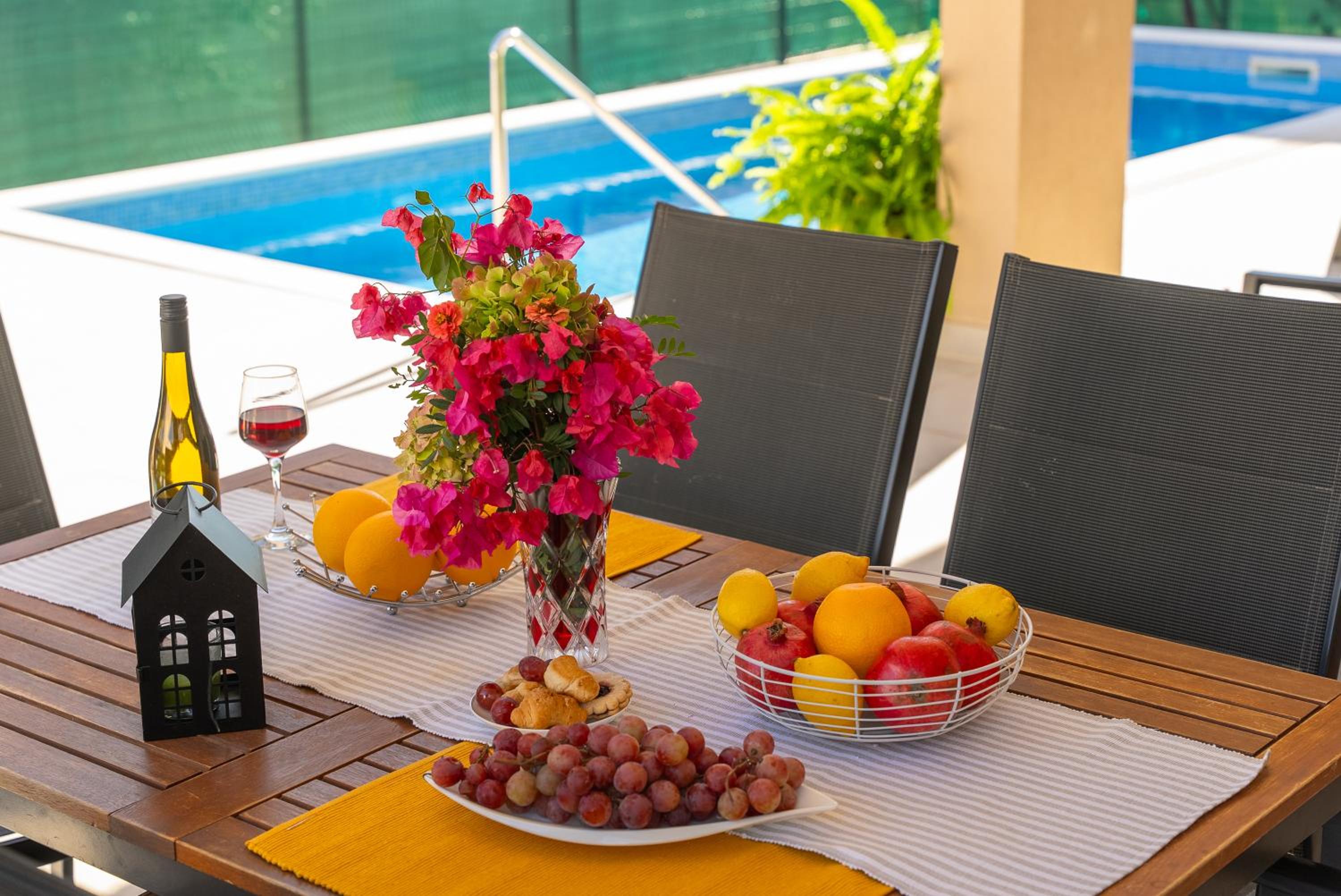 Villa Leonore in Omis with 4 en-suite bedrooms, Heated Pool, Fitness, PS5, completely fenced yard, sandy beach just 3min walk view 2