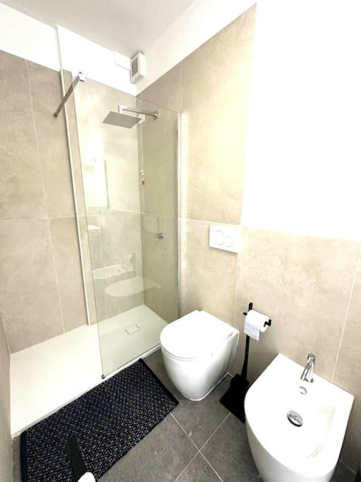 Blue Orchid Apartment, IUN S8460