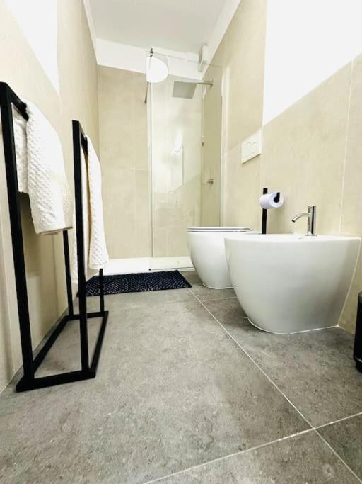 Blue Orchid Apartment, IUN S8460