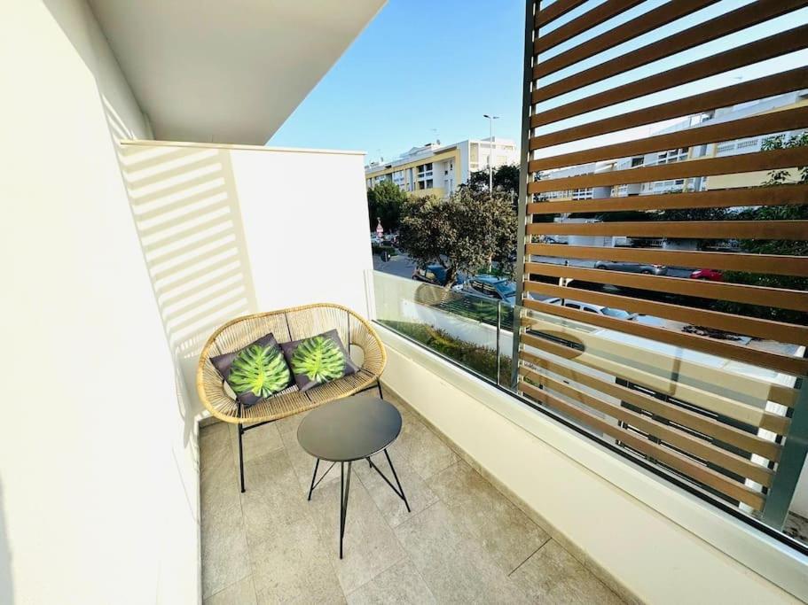 Blue Orchid Apartment, IUN S8460