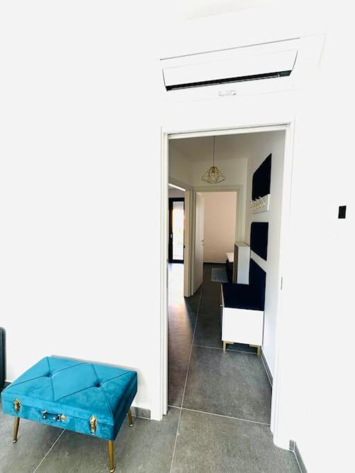 Blue Orchid Apartment, IUN S8460