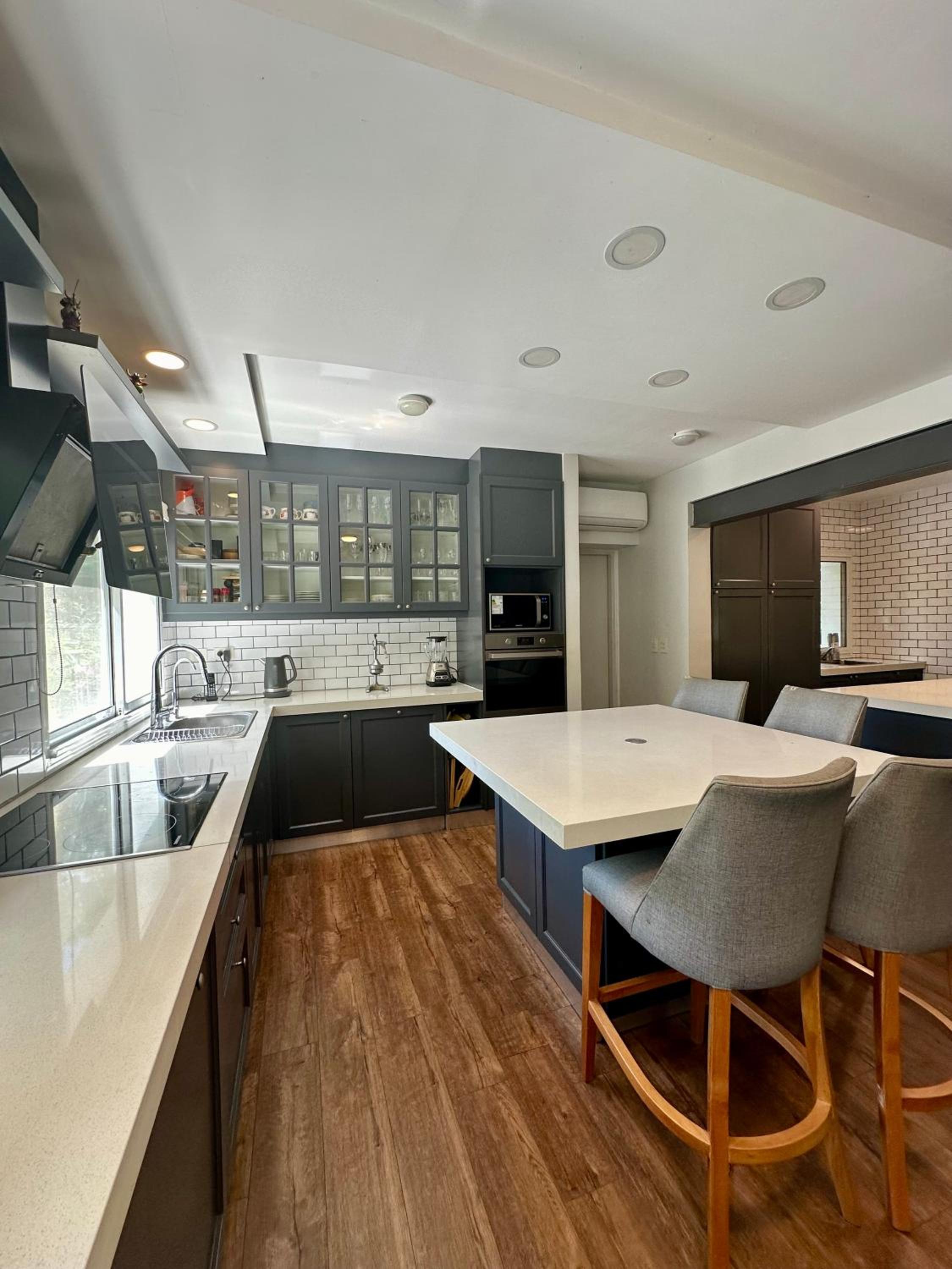 Exclusiva casa con cava privada, piscina y ascensor