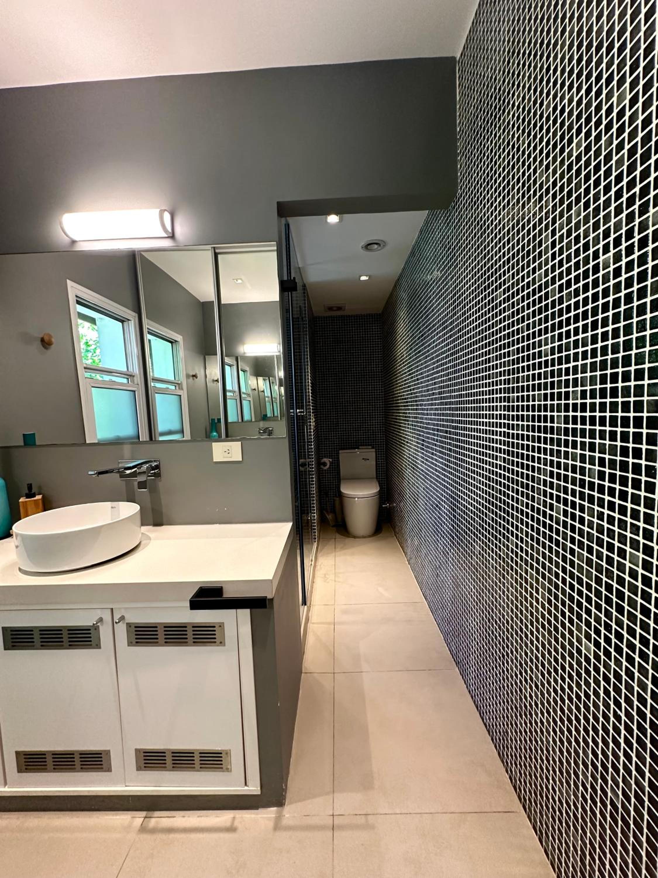Exclusiva casa con cava privada, piscina y ascensor