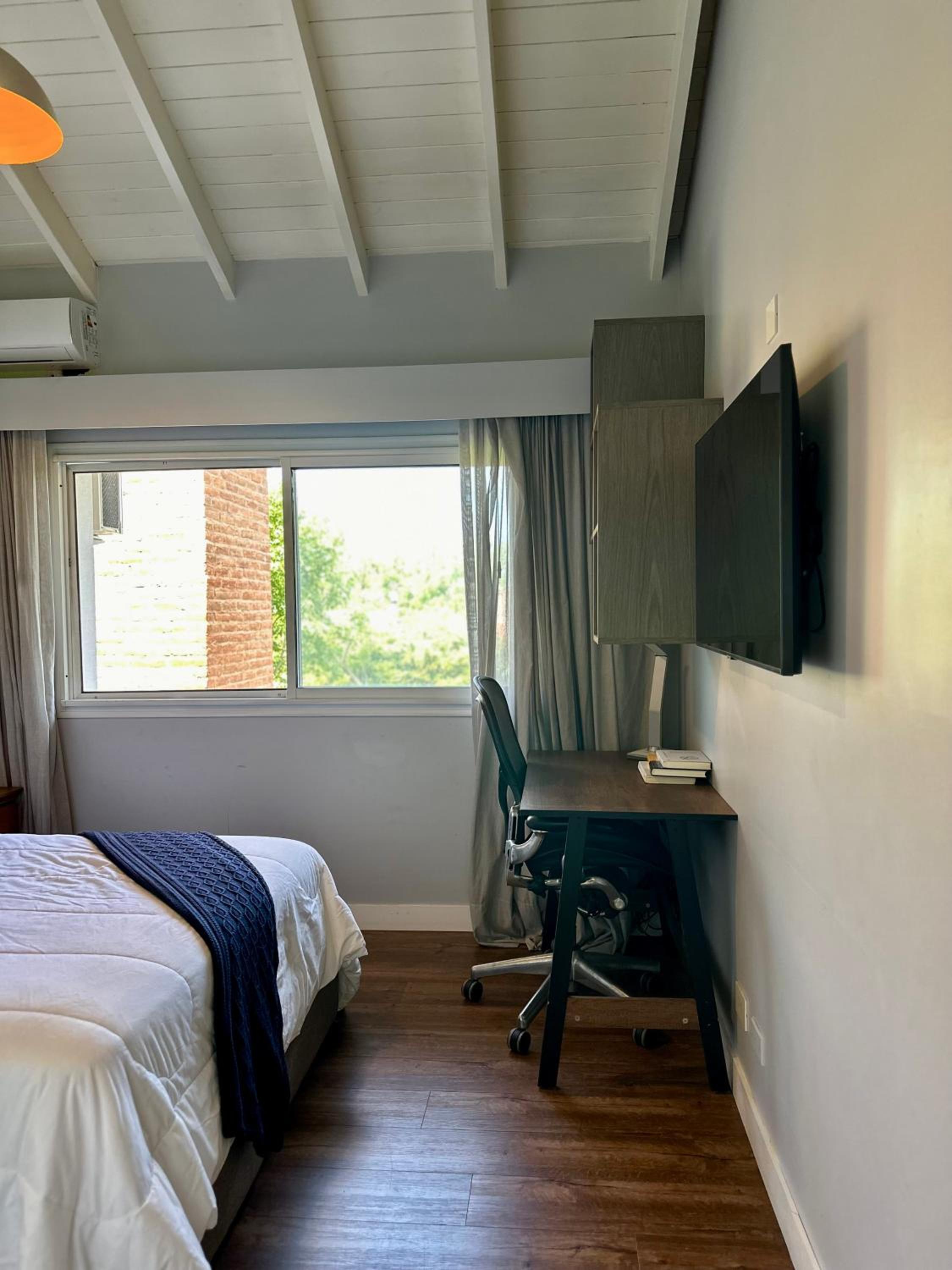 Exclusiva casa con cava privada, piscina y ascensor