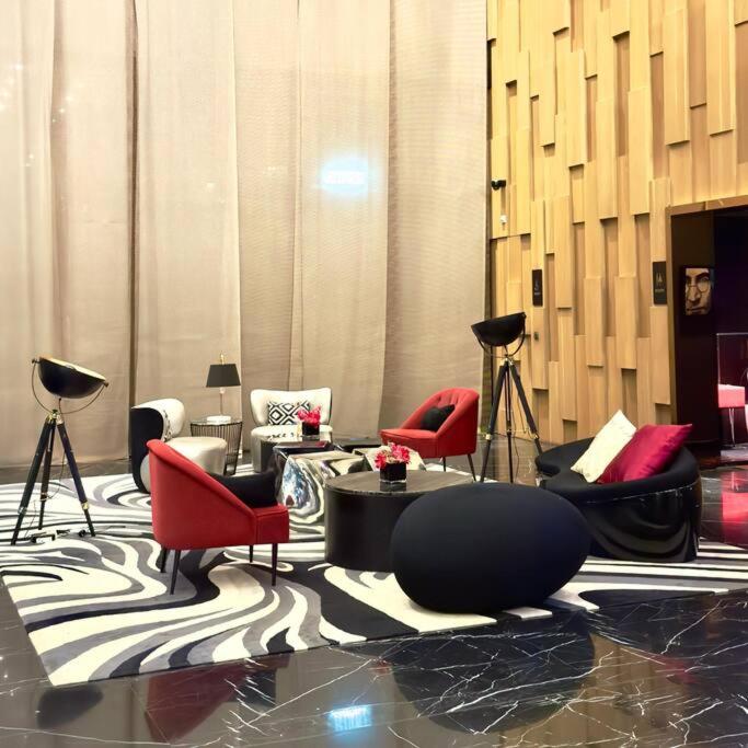 Star Residences 2R1B KLCC 1 min walk view 4 pax