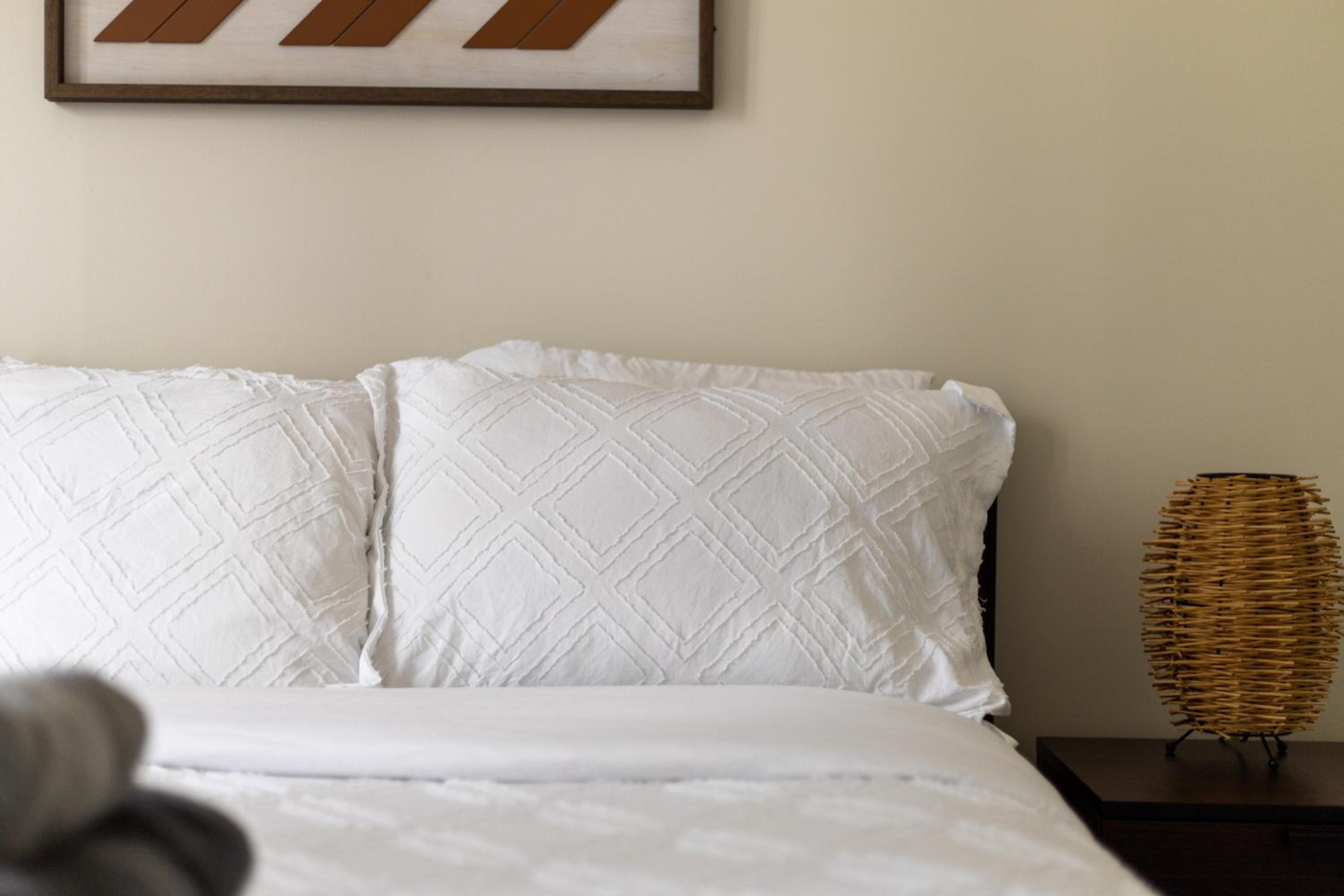 3 Bedroom beside CN Tower with parking Downtown Toronto