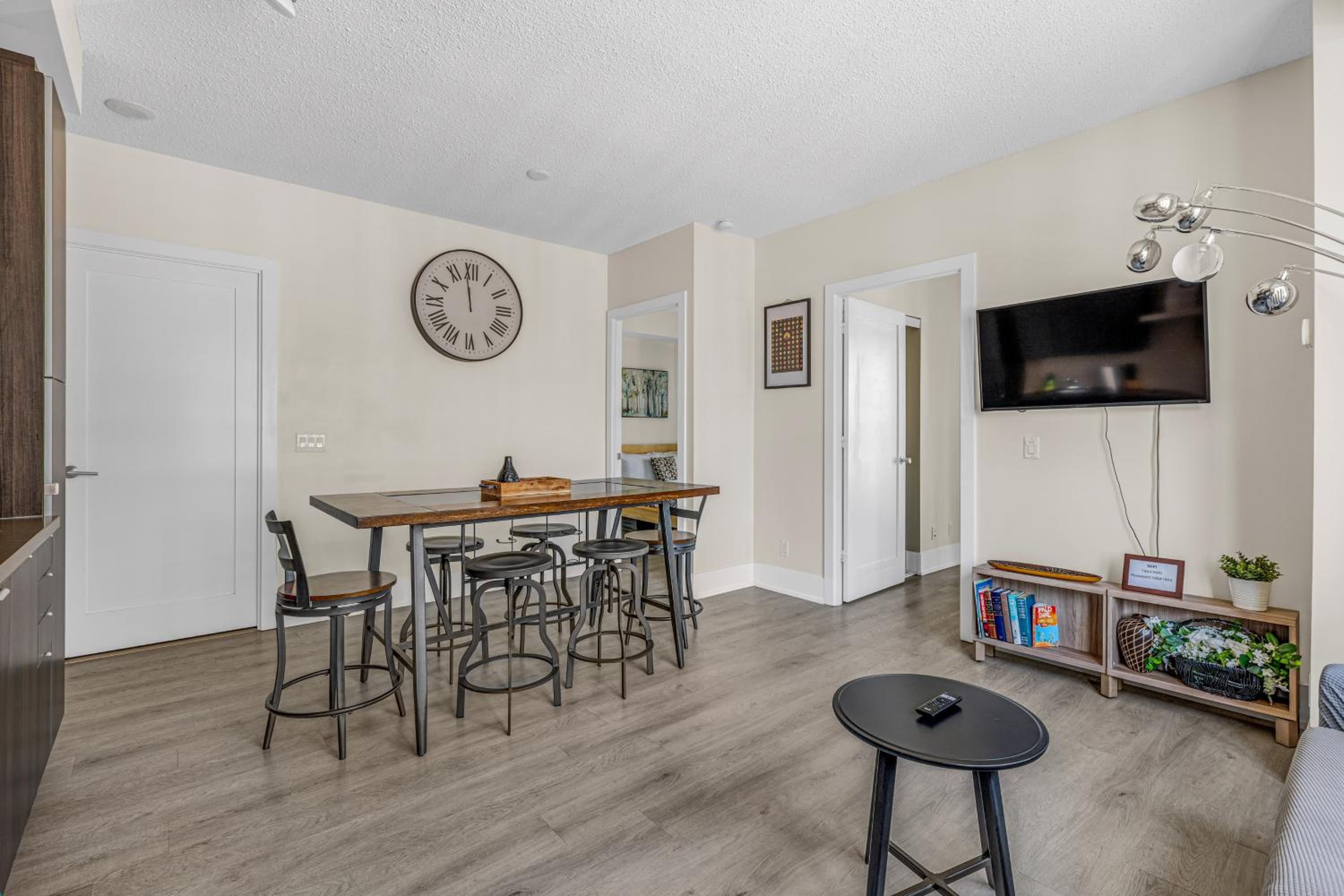 3 Bedroom beside CN Tower with parking Downtown Toronto