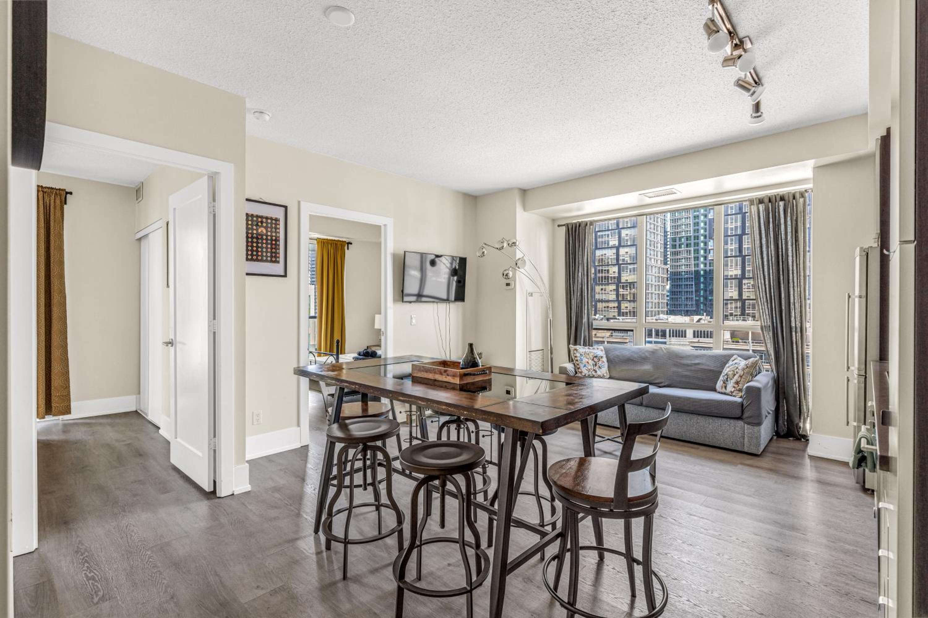 3 Bedroom beside CN Tower with parking Downtown Toronto