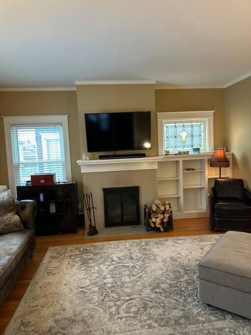 Beautiful Stay in Rochester view 2