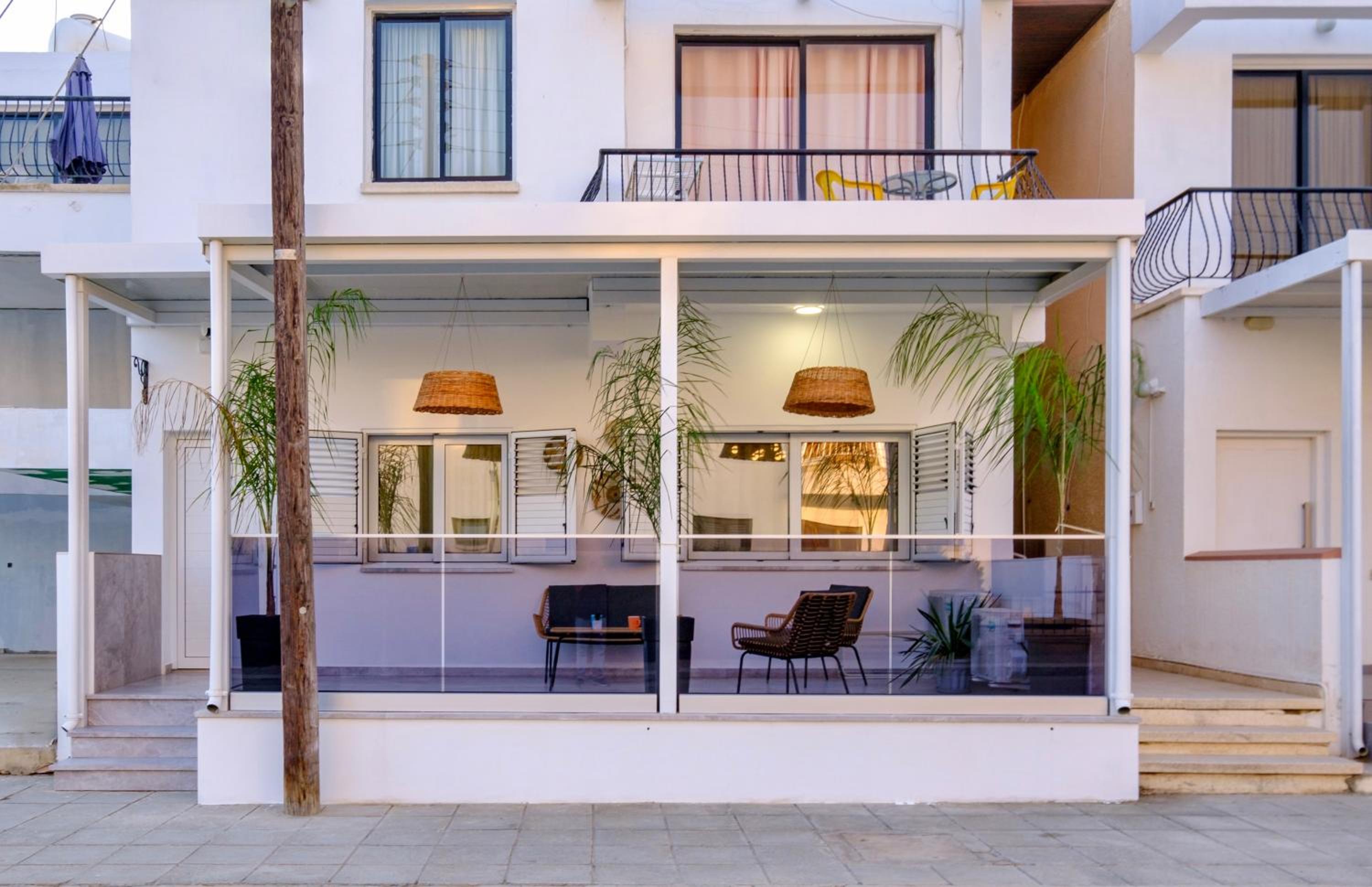 FatCow Beach Apartment