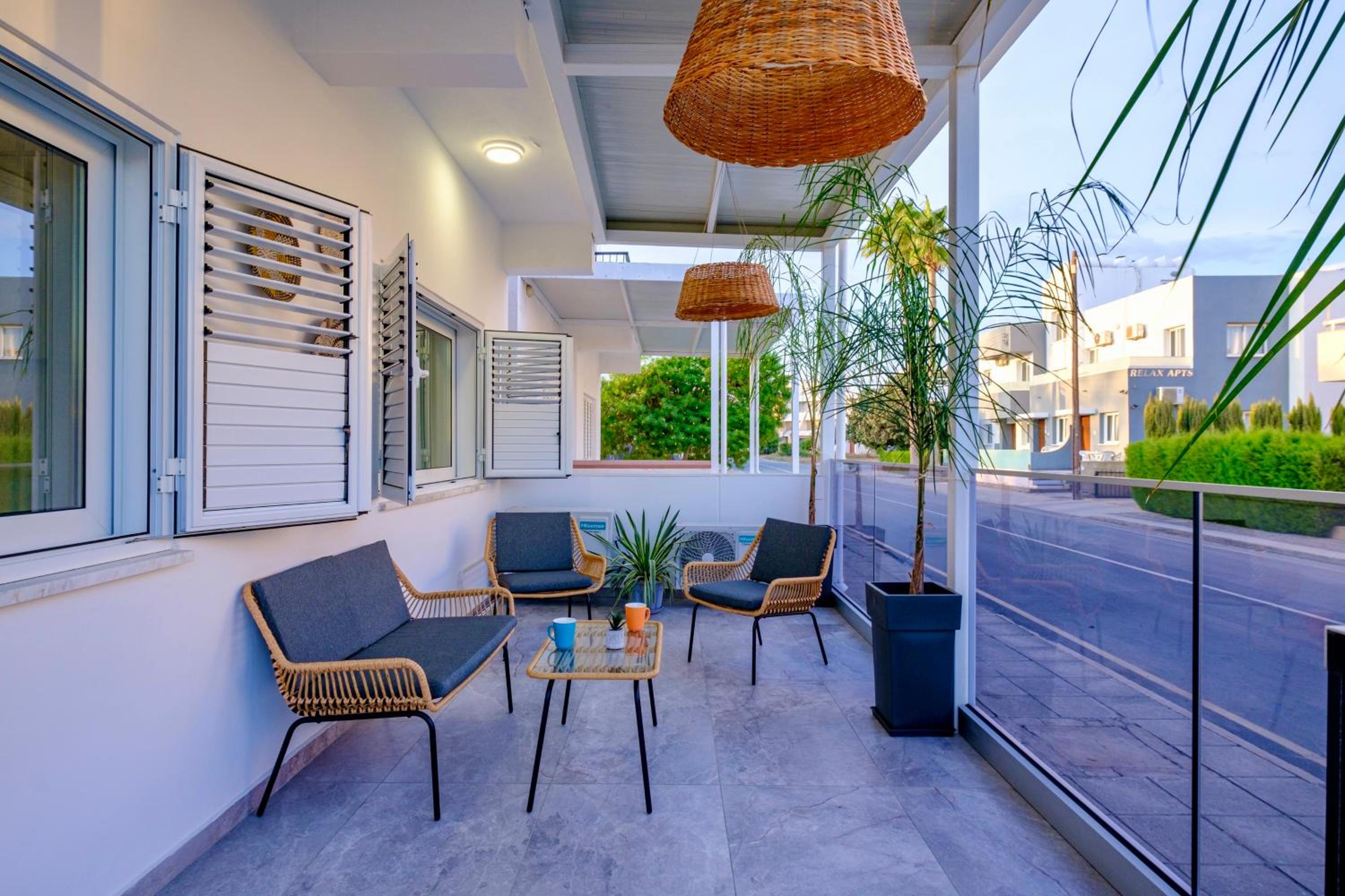FatCow Beach Apartment