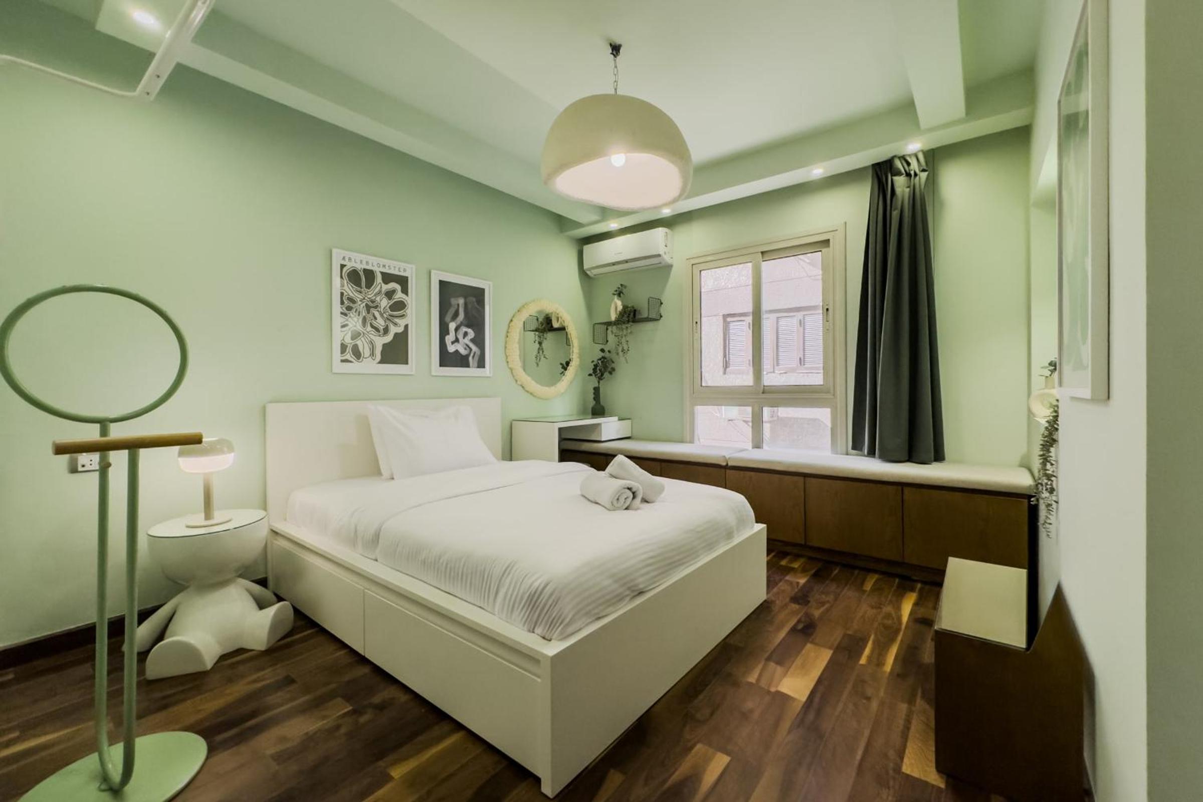 The 3BDR Avant-garde Residence 5 min to Airport