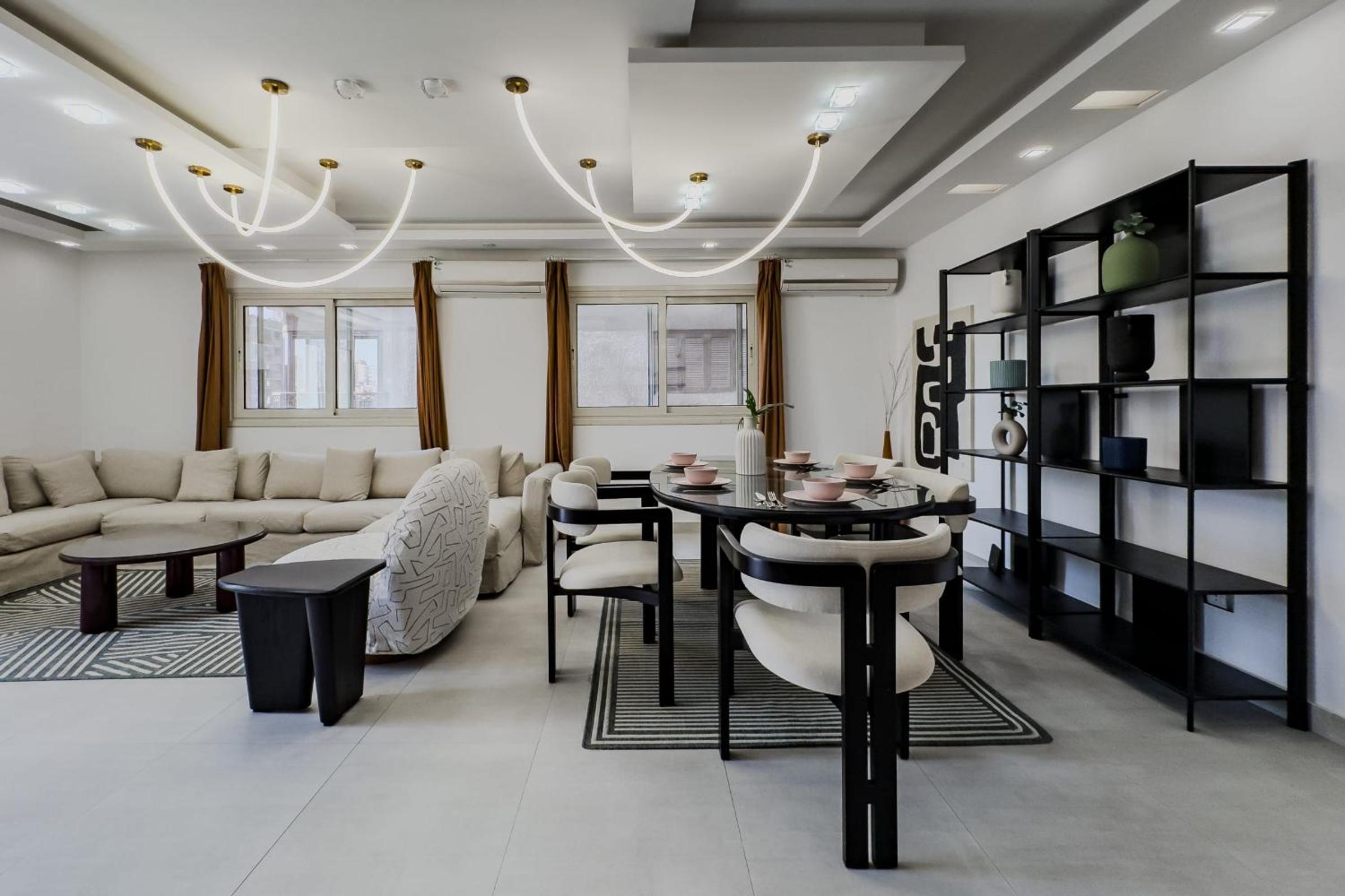 The 3BDR Avant-garde Residence 5 min to Airport