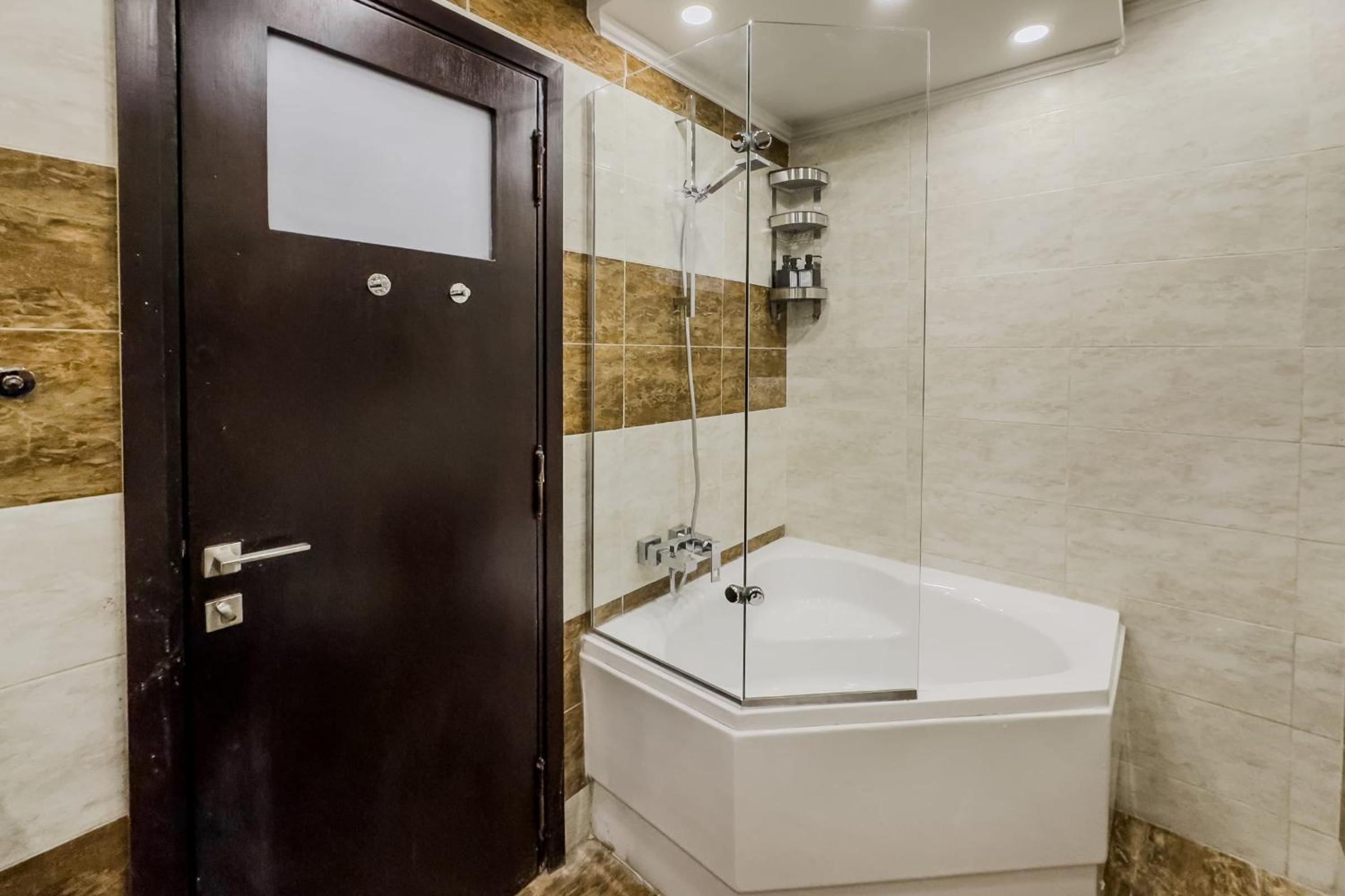 The 3BDR Avant-garde Residence 5 min to Airport