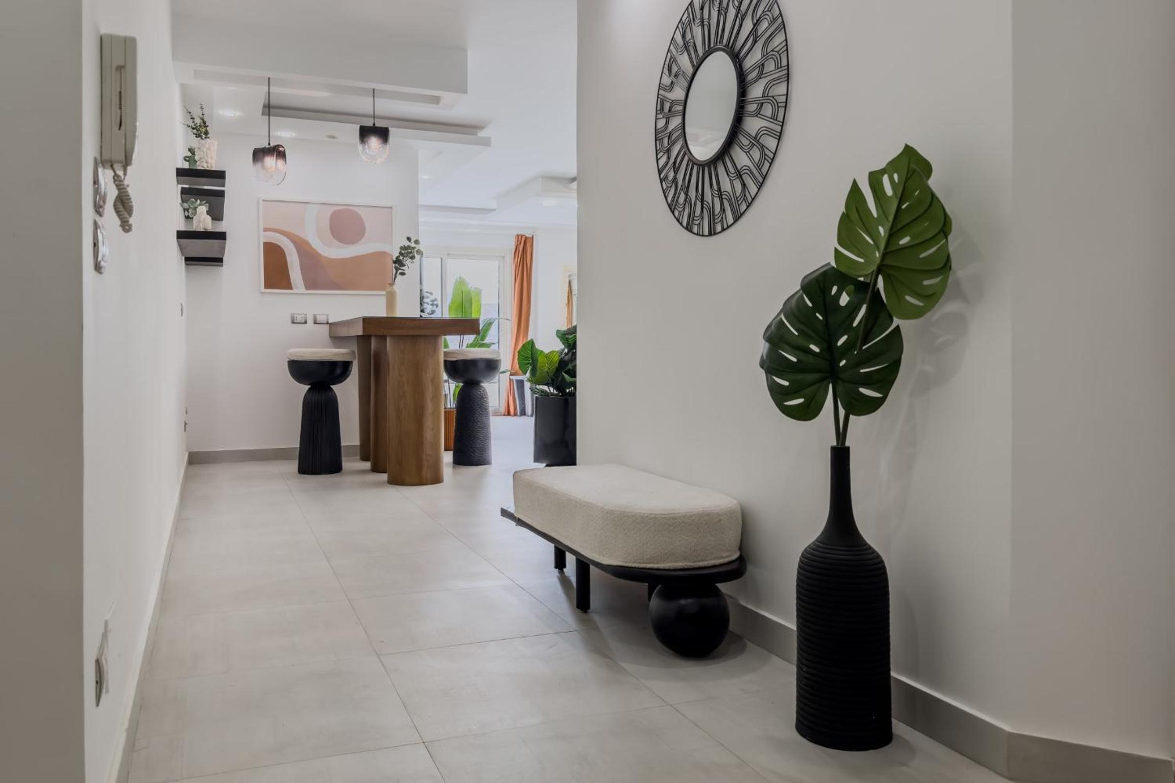 The 3BDR Avant-garde Residence 5 min to Airport