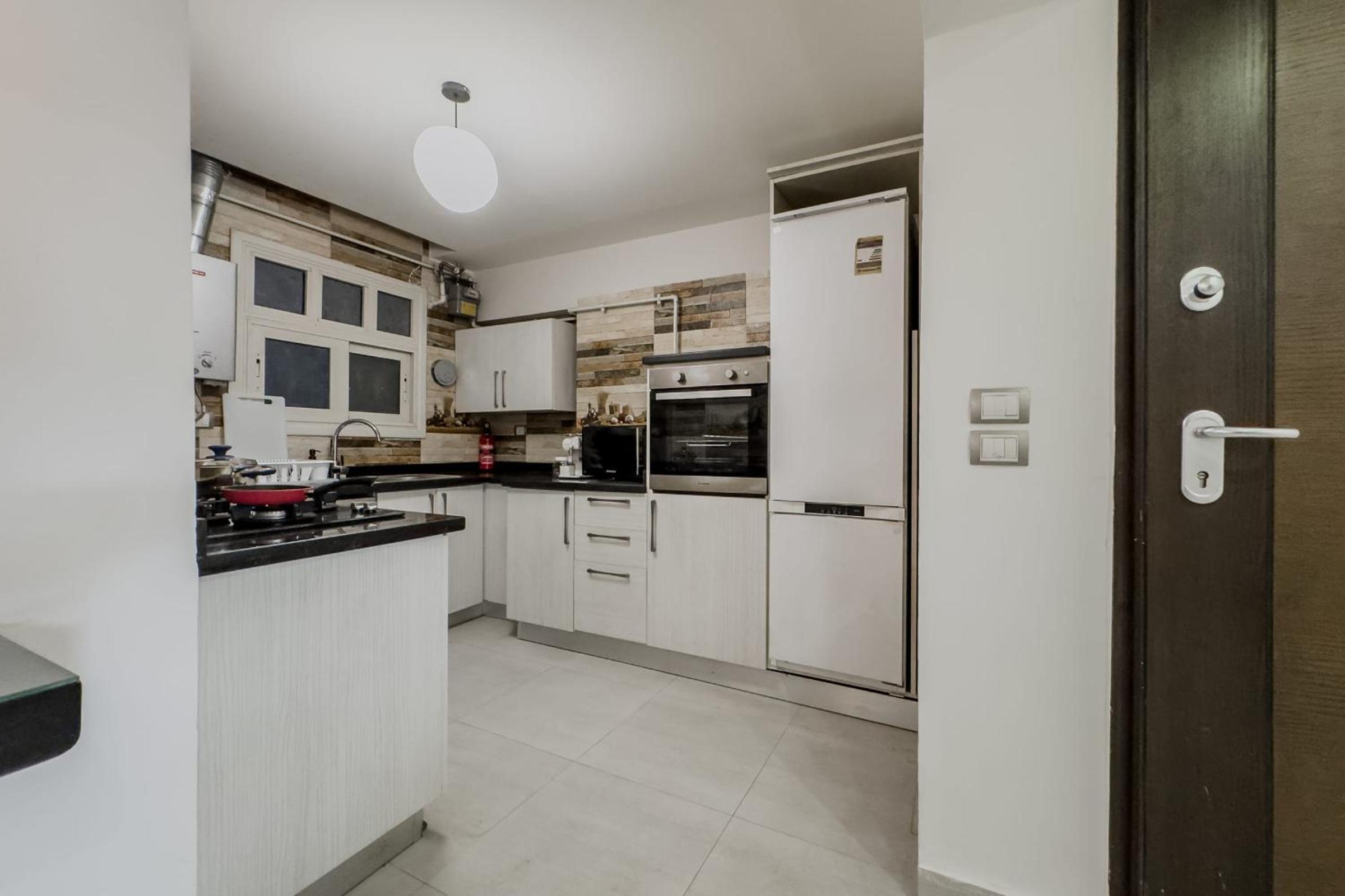 The 3BDR Avant-garde Residence 5 min to Airport