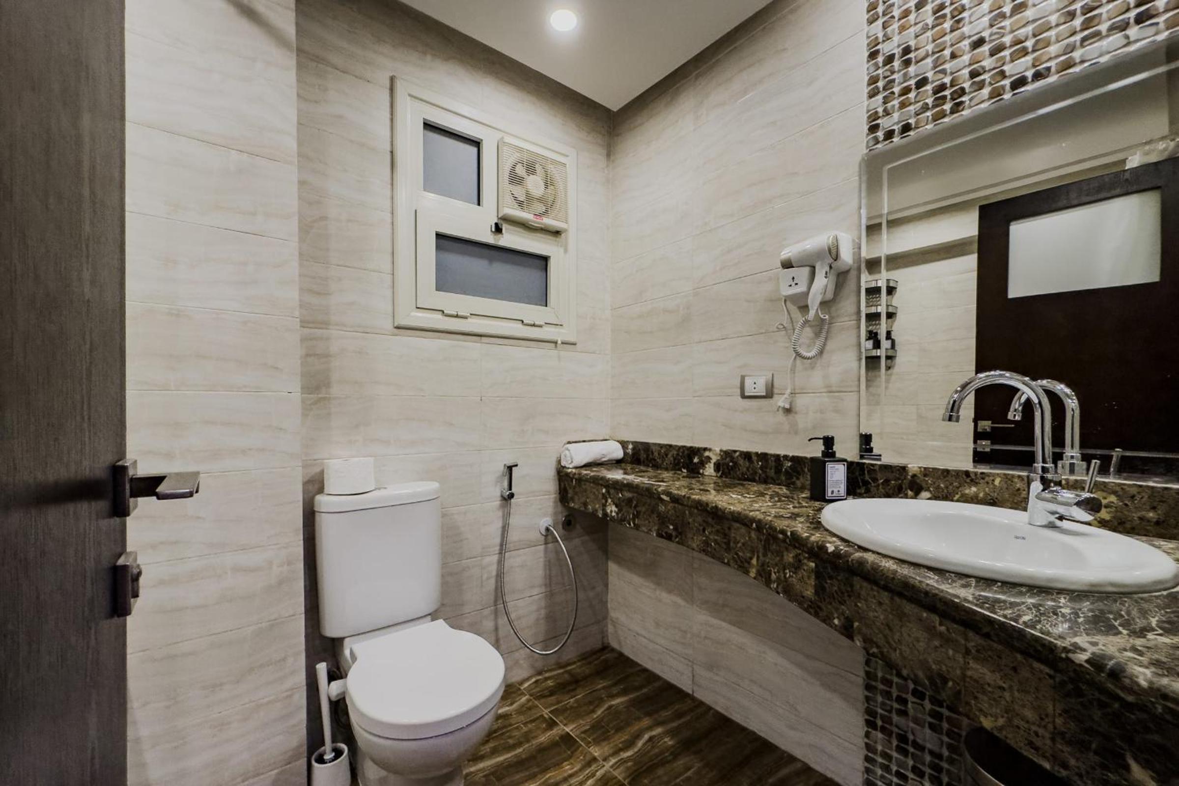 The 3BDR Avant-garde Residence 5 min to Airport