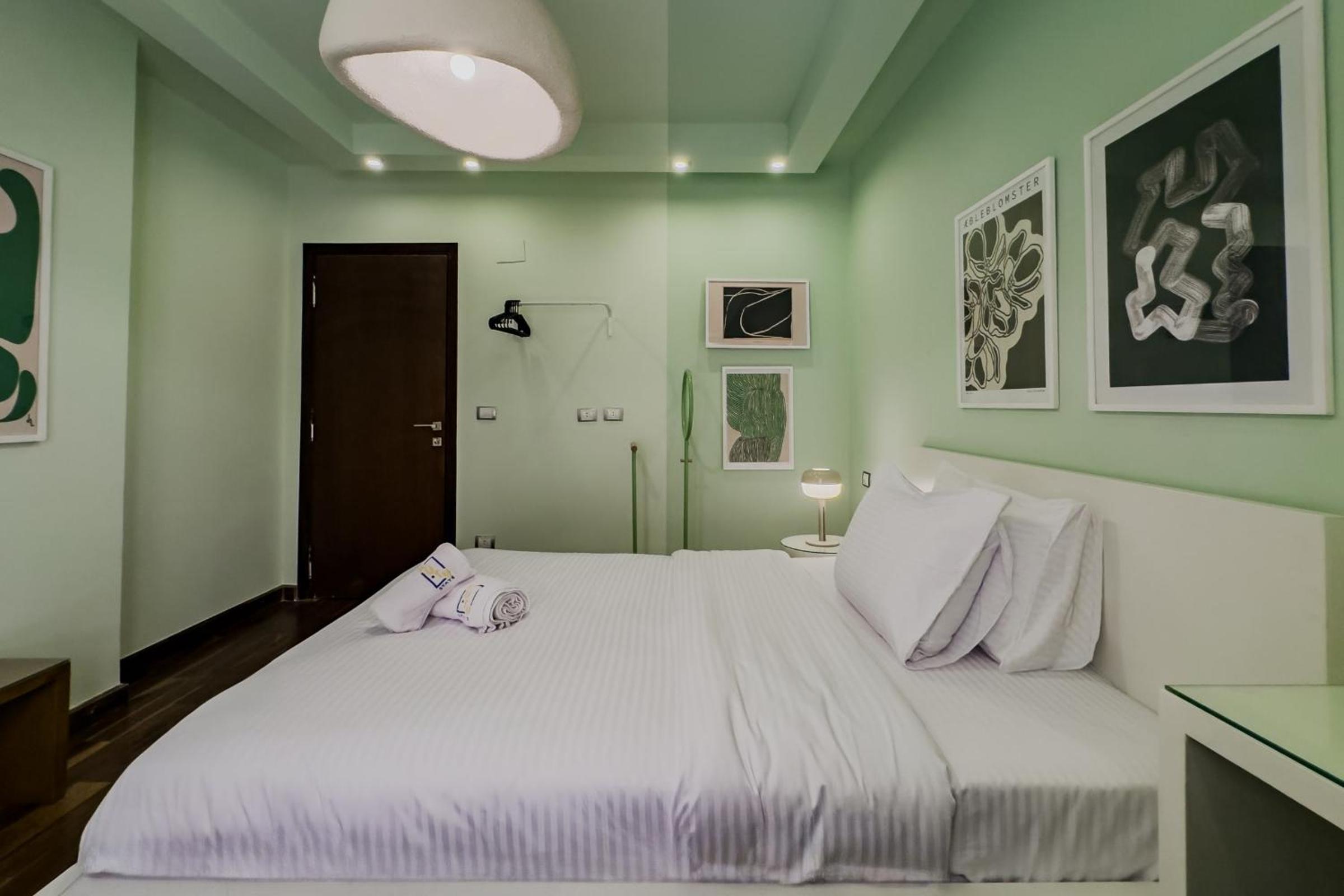 The 3BDR Avant-garde Residence 5 min to Airport