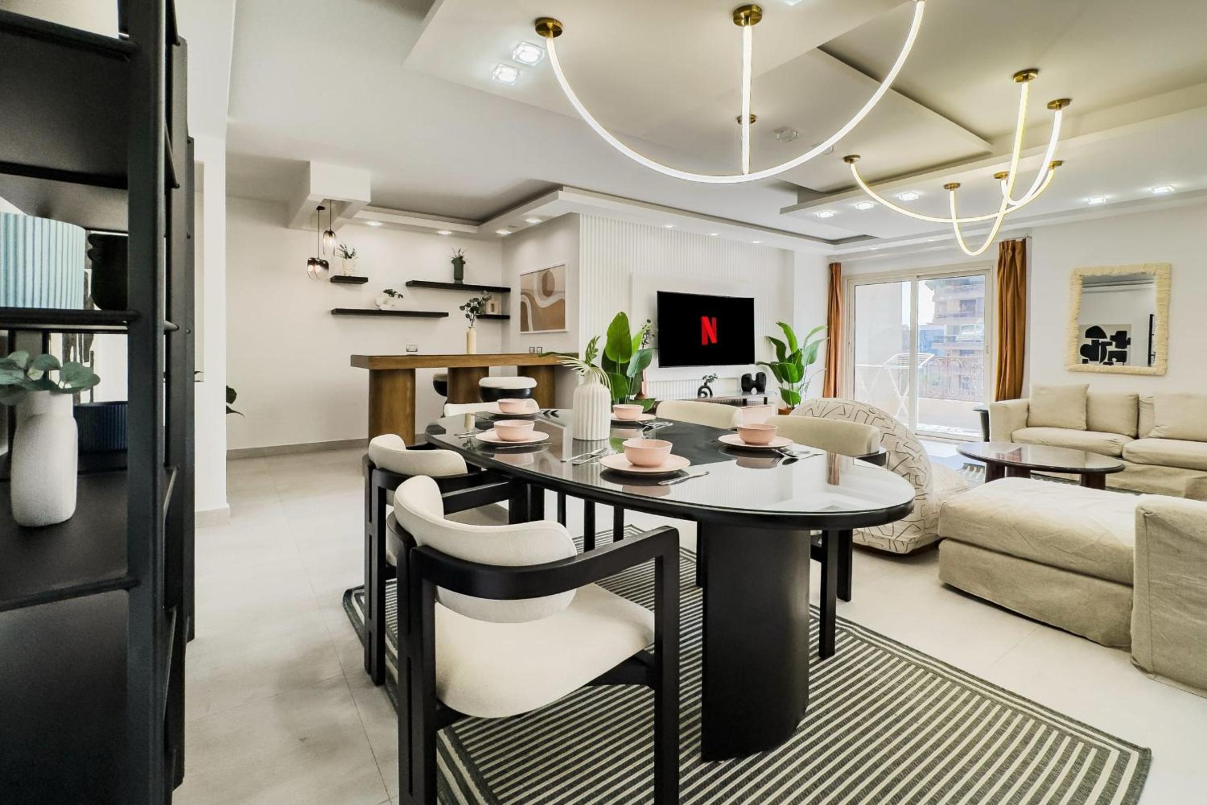 The 3BDR Avant-garde Residence 5 min to Airport