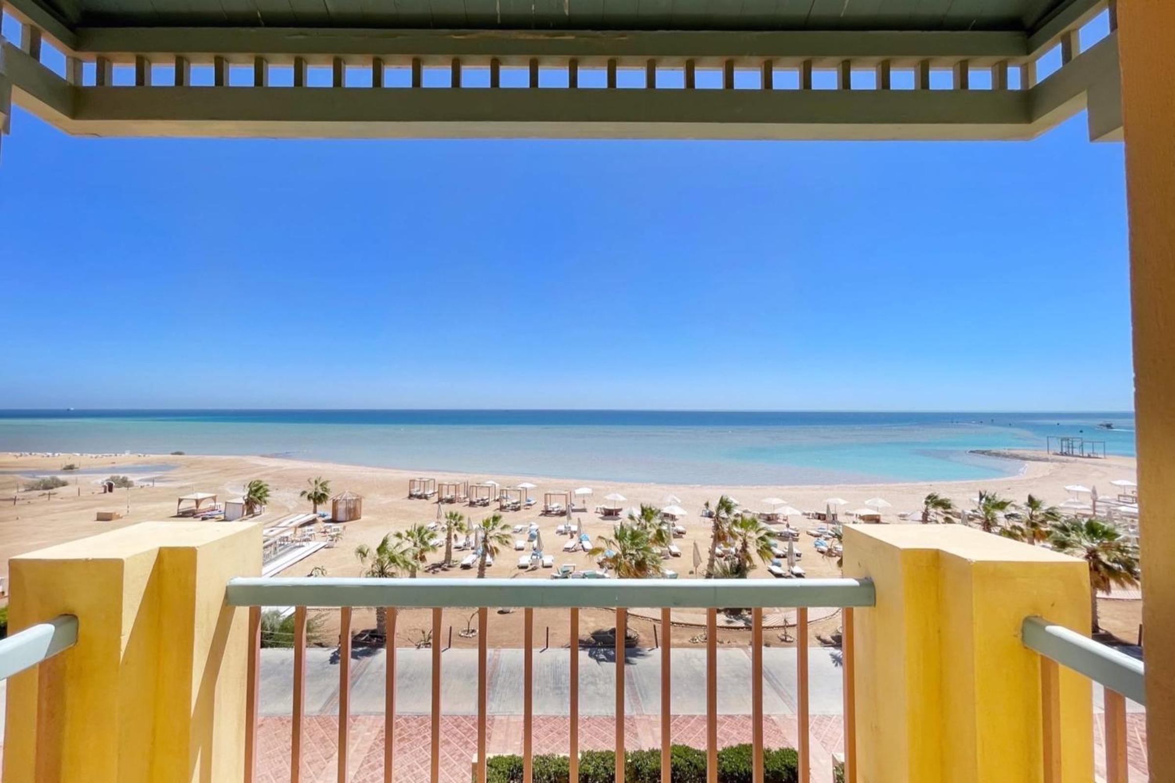 Sunny & Striking 2 BDR Sea View Abu Tig Marina view 2