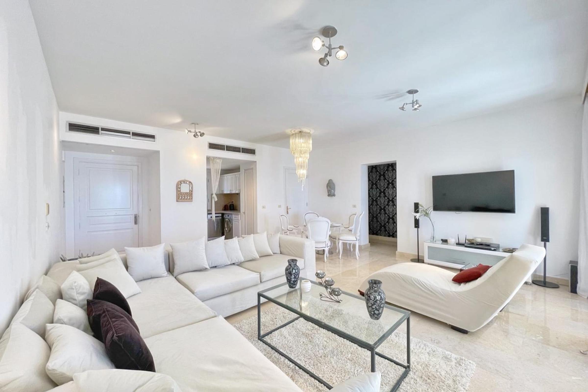 Sunny & Striking 2 BDR Sea View Abu Tig Marina view 4