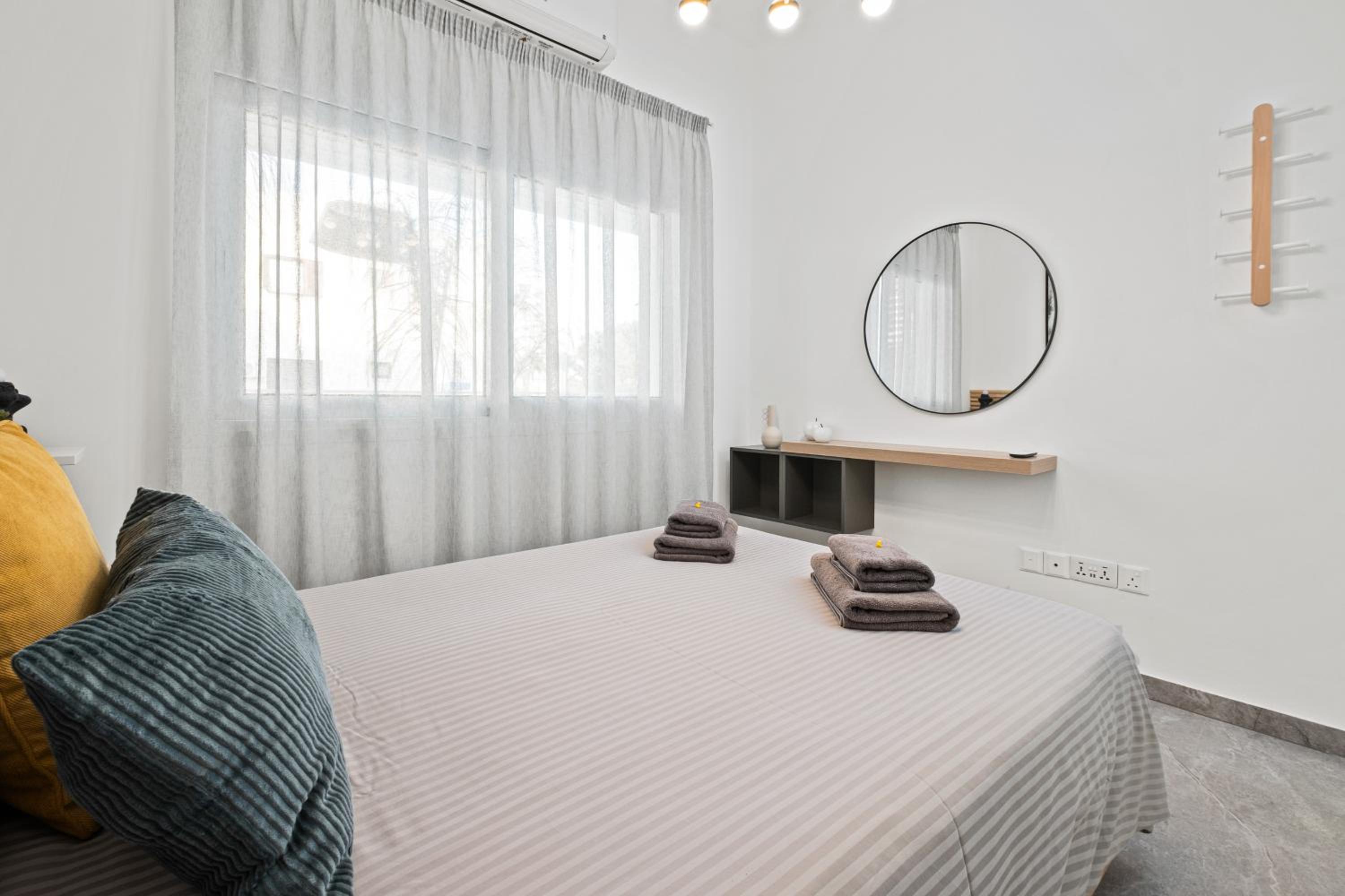 FatCow Beach Apartment