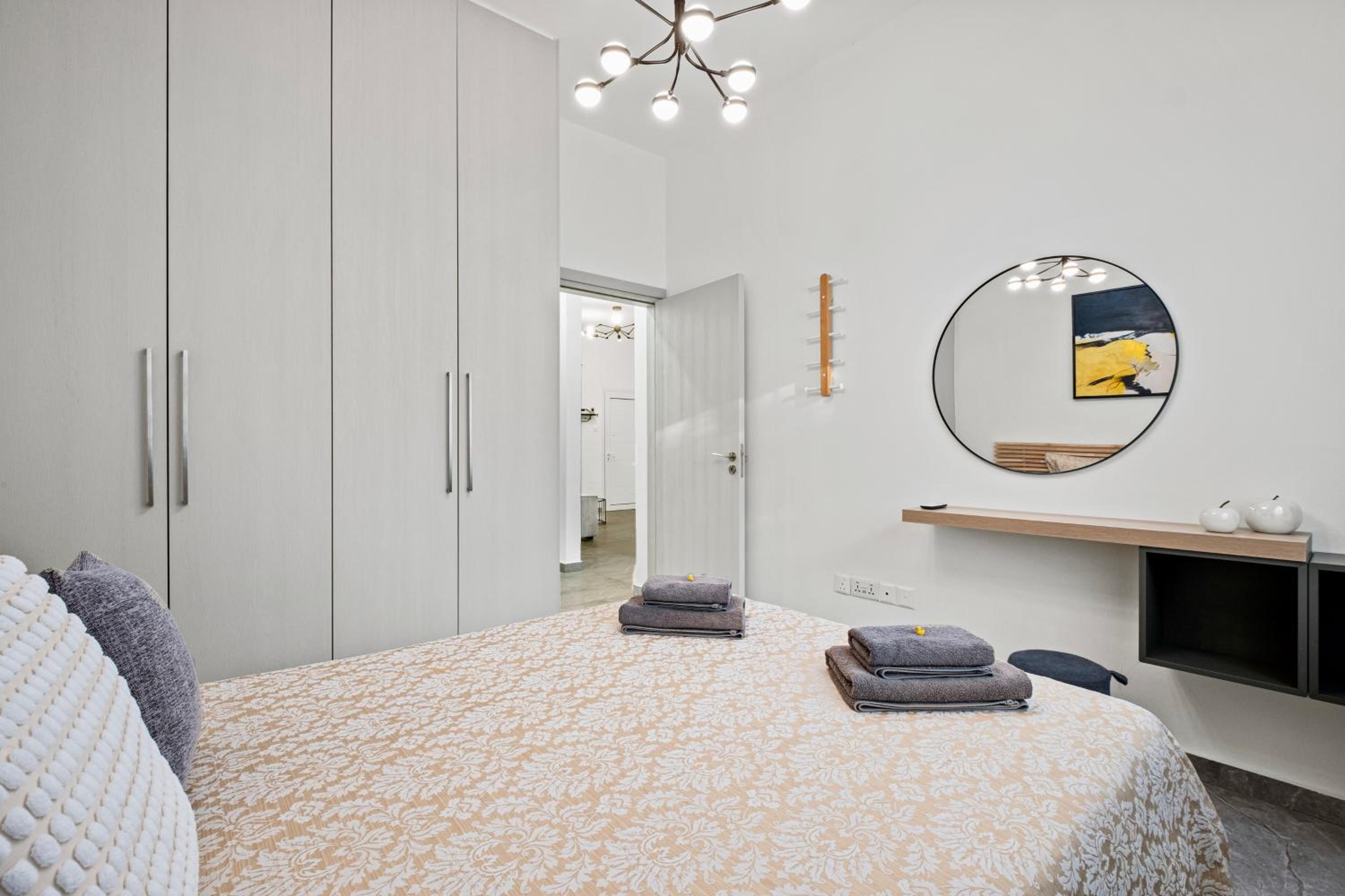 FatCow Beach Apartment