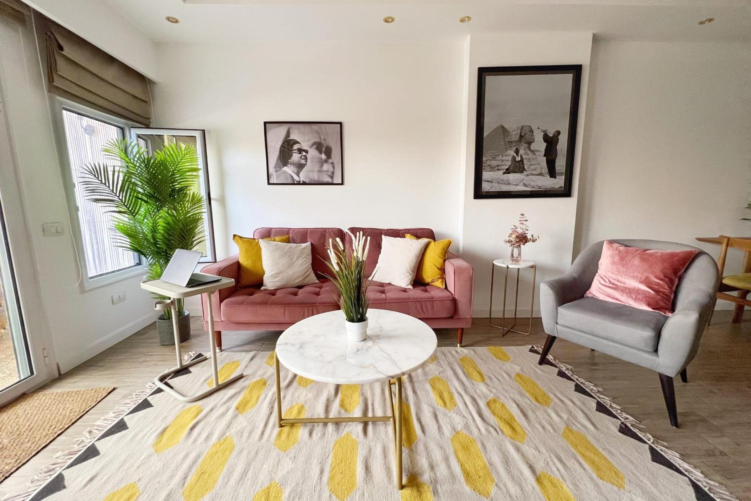 Spellbinding 2 BDR Apt At The Giza Pyramid's Doorstep