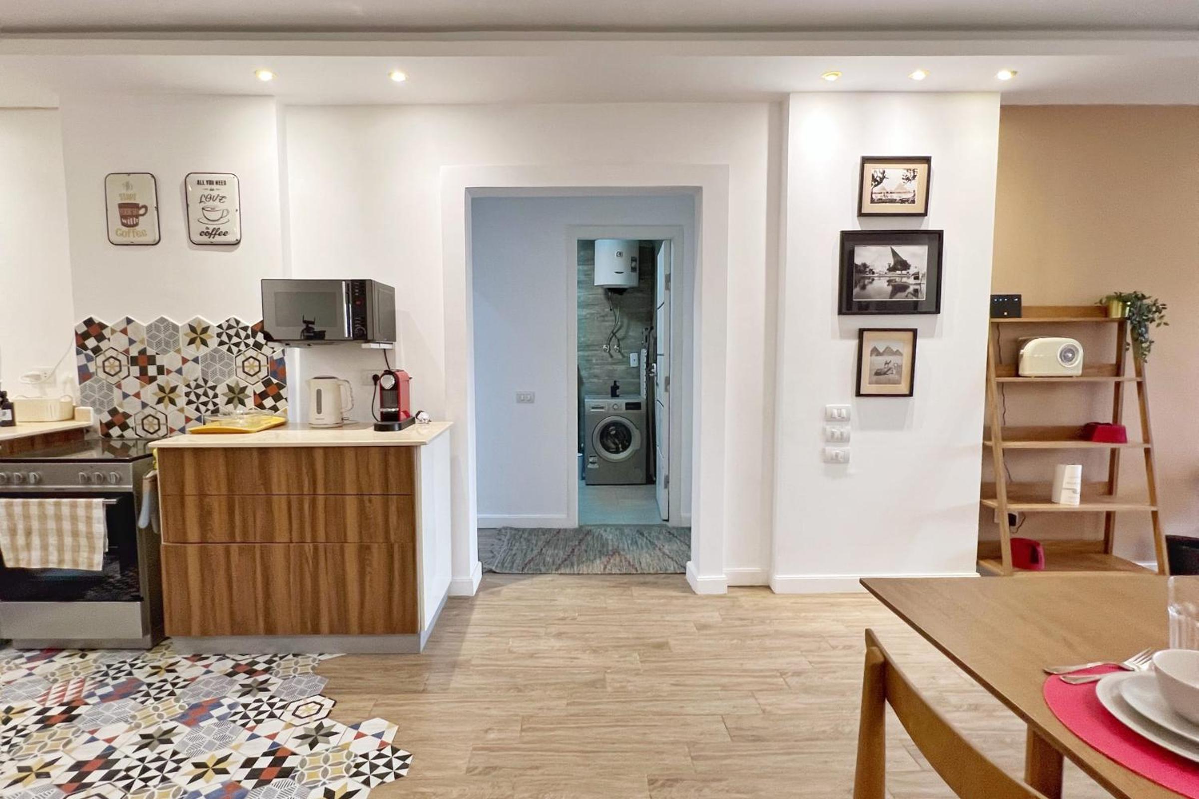 Spellbinding 2 BDR Apt At The Giza Pyramid's Doorstep